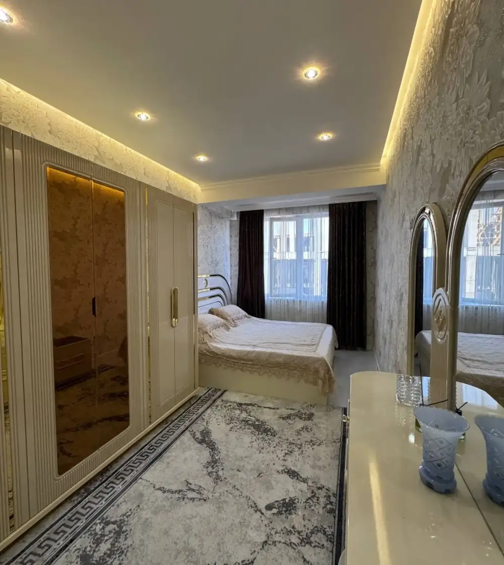 3-к квартира, 5 этаж, 102 м², фирдавси