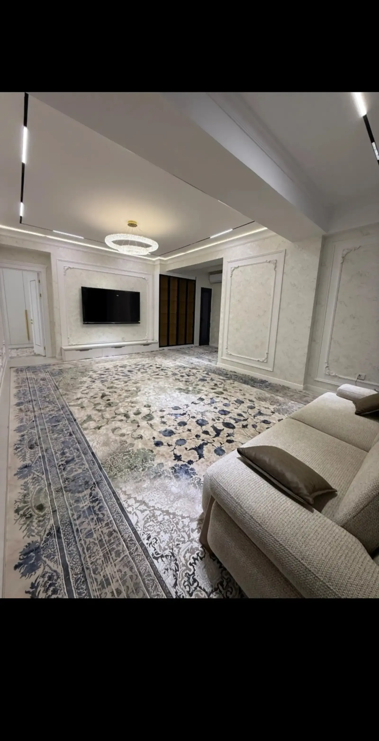 3-комн. квартира, 10 этаж, 120м², Батанический сад