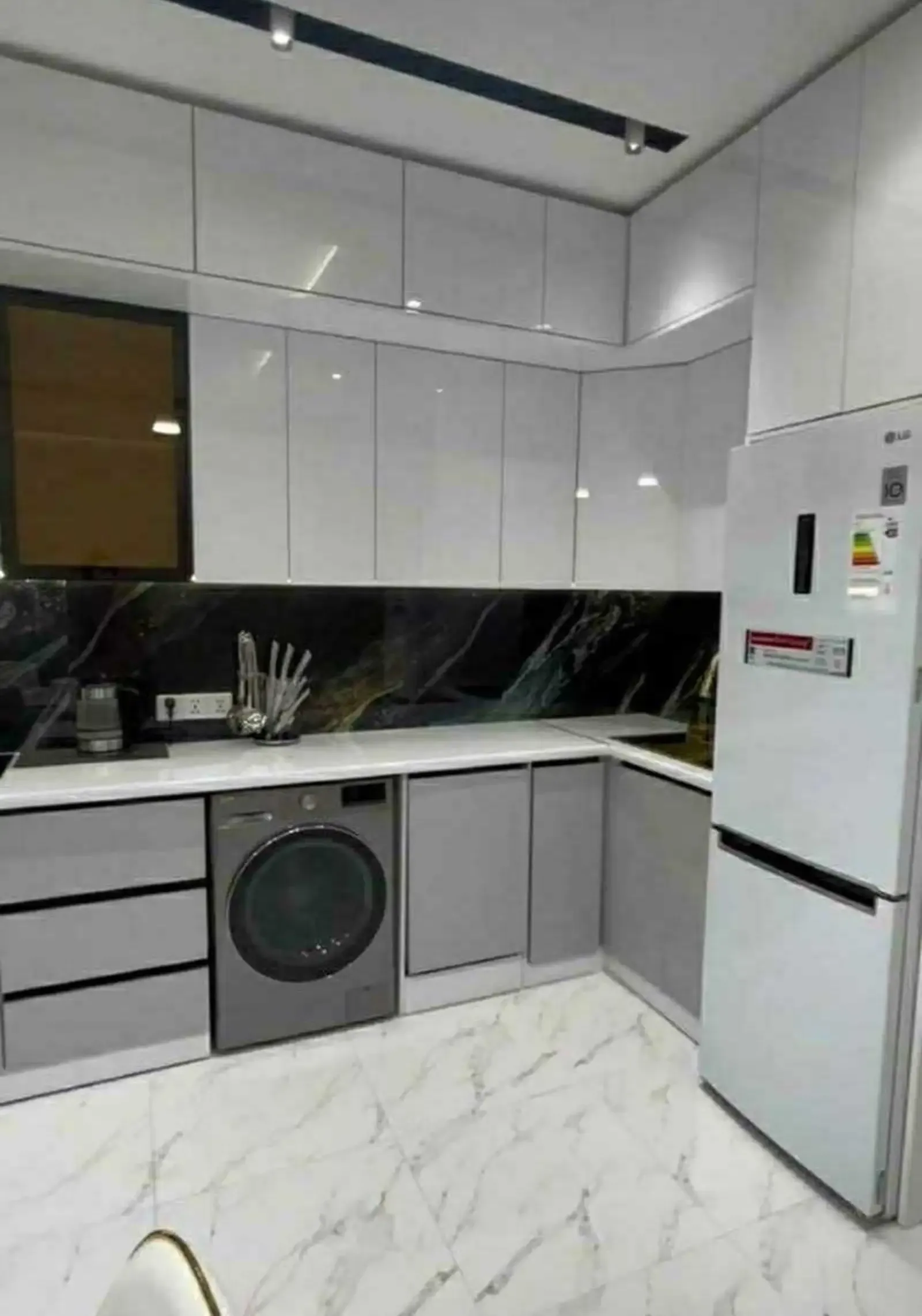 2-комн. квартира, 13 этаж, 93м², Спартак