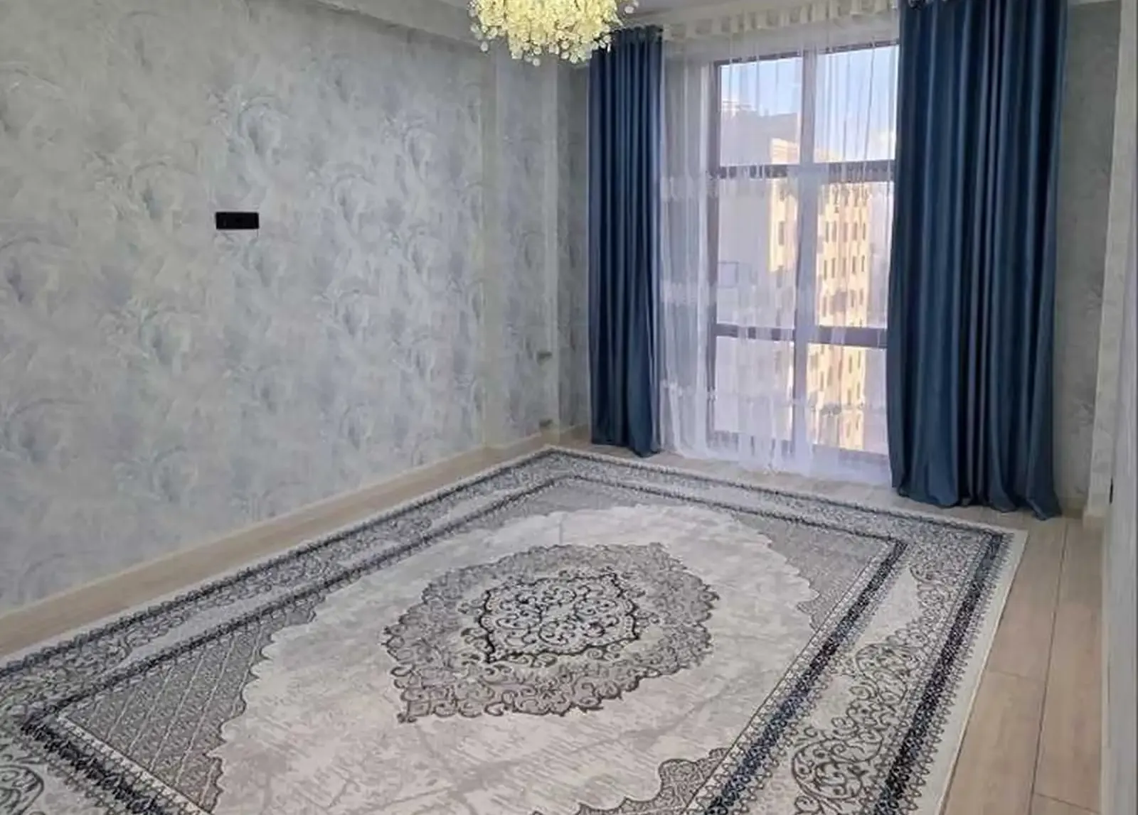 3-комн. квартира, 3 этаж, 104м², Айни 65