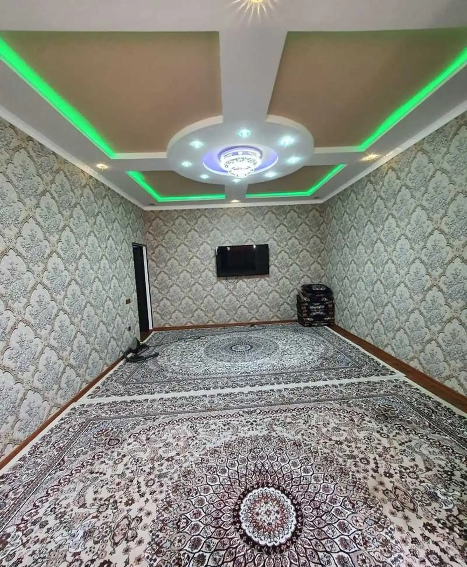 3-комн. квартира, 4 этаж, 98м², Сино.(зарафшон)