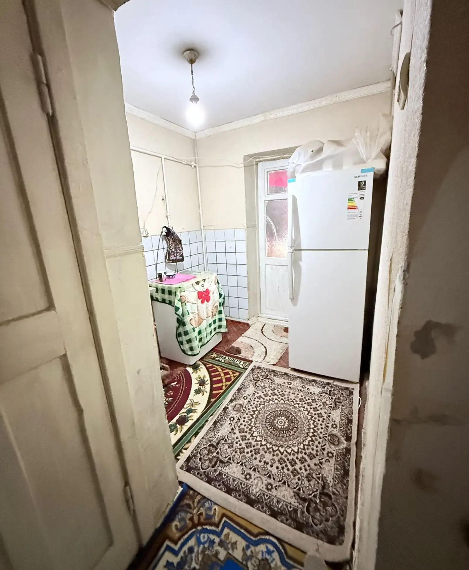 1-комн. квартира, 3 этаж, 27 м², Маяковский (роҳи поезд, гардиши автовокзал)