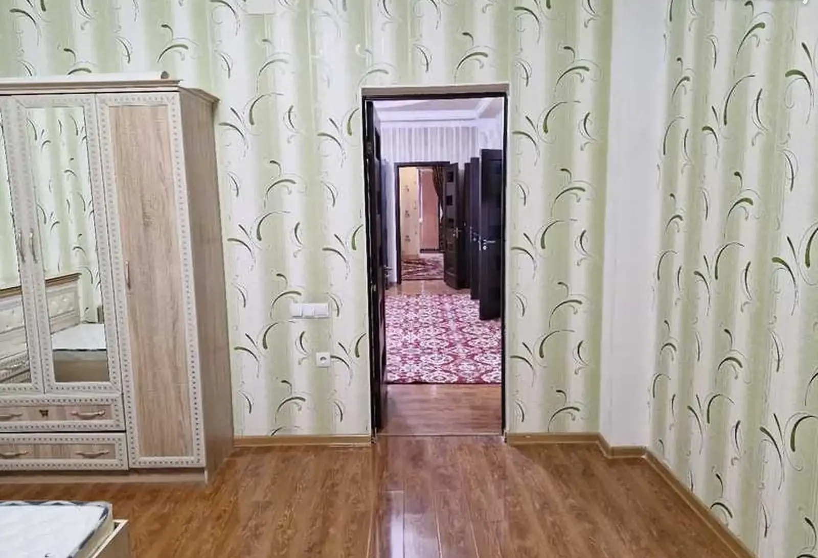 4-комн. квартира, 4 этаж, 140м², 92мкр