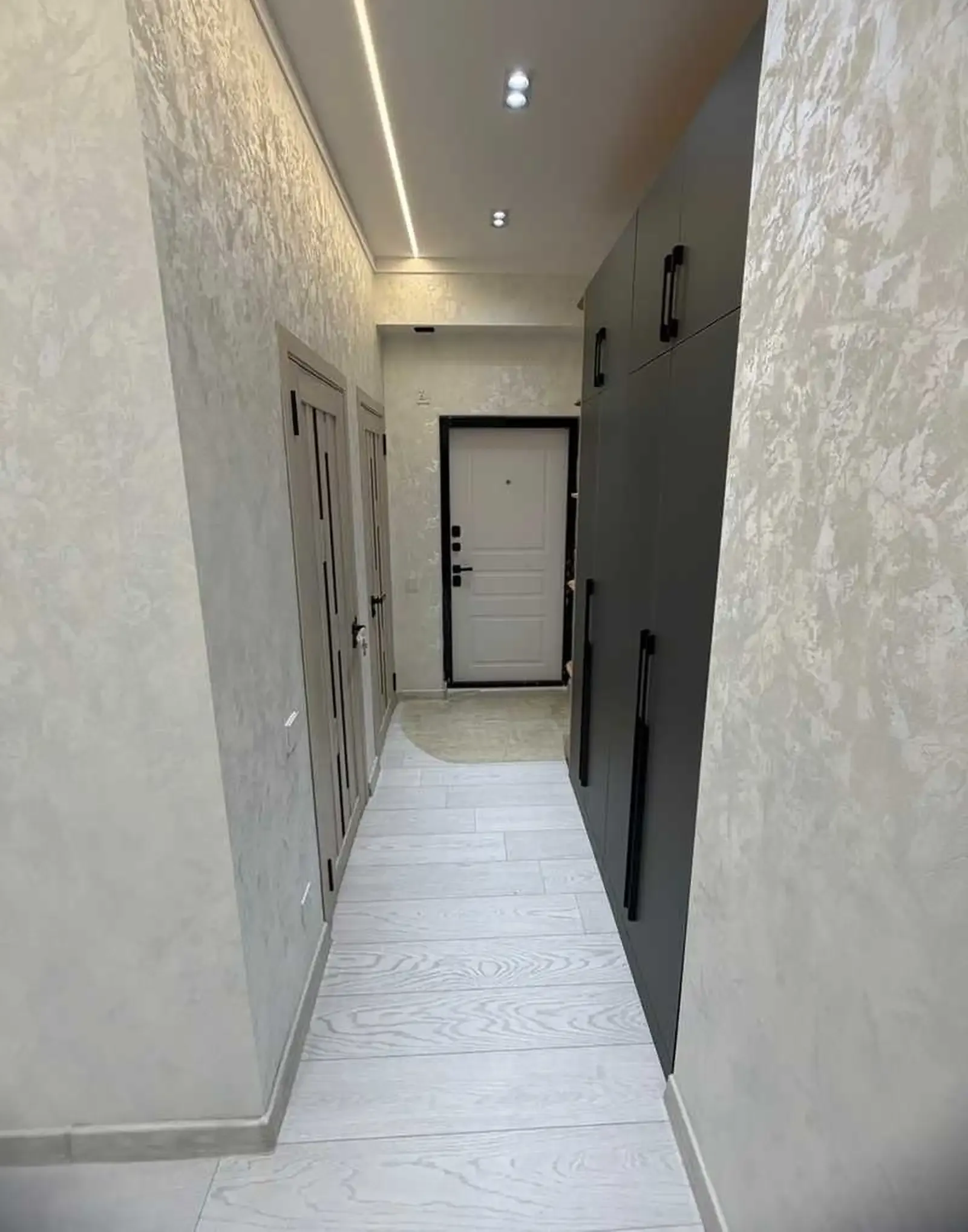 2-комн. квартира, 11 этаж, 60м², сино