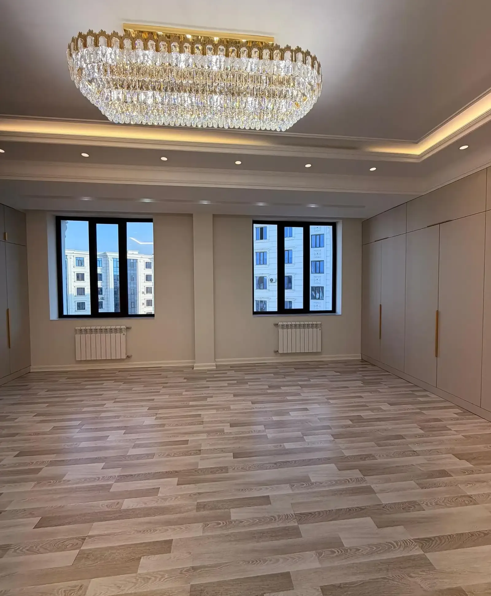 3-комн. квартира, 8 этаж, 146 м², Сафо, Пединститут