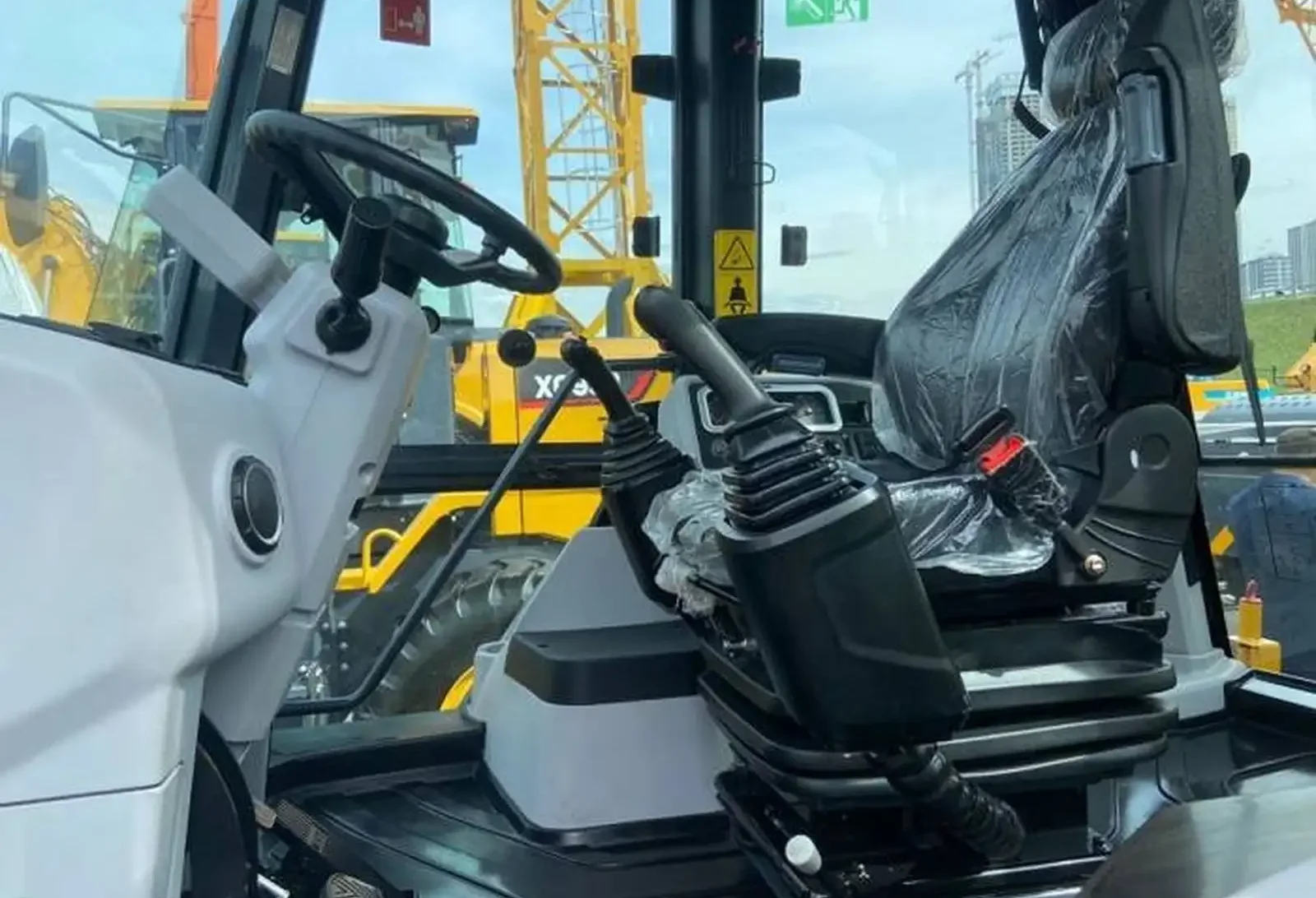 Экскаватор XCMG XCS8-S3570 на заказ