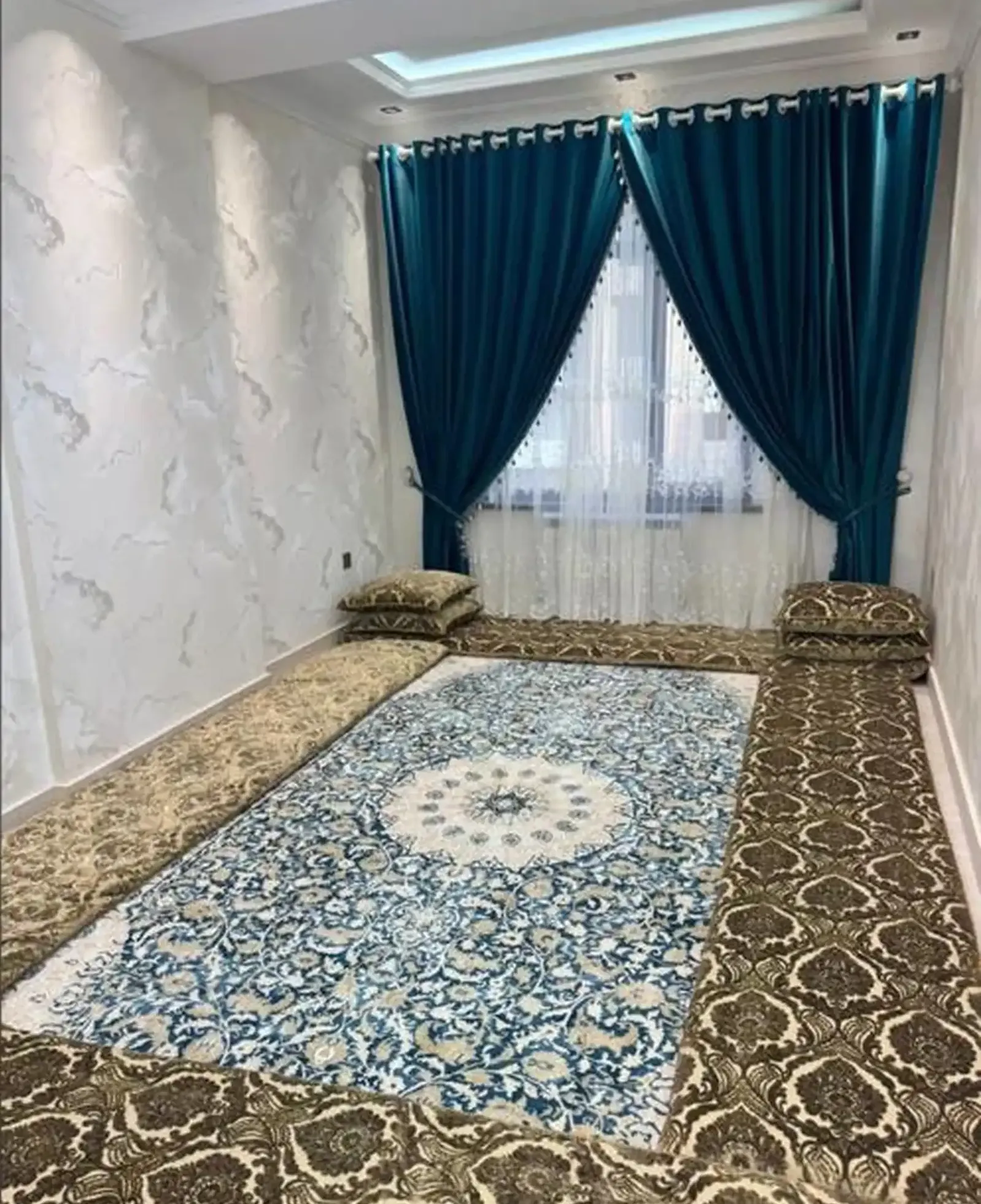 2-комн. квартира, 6 этаж, 65м², Сино