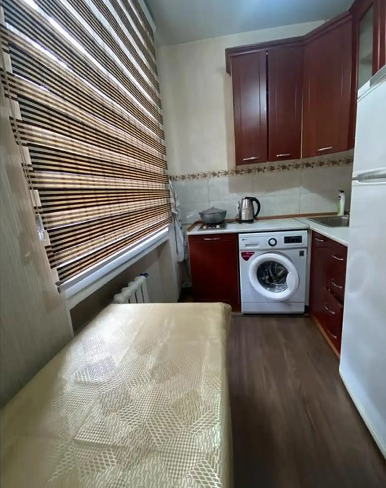 2-к квартира, 2 этаж, 56 м², Шохмансур