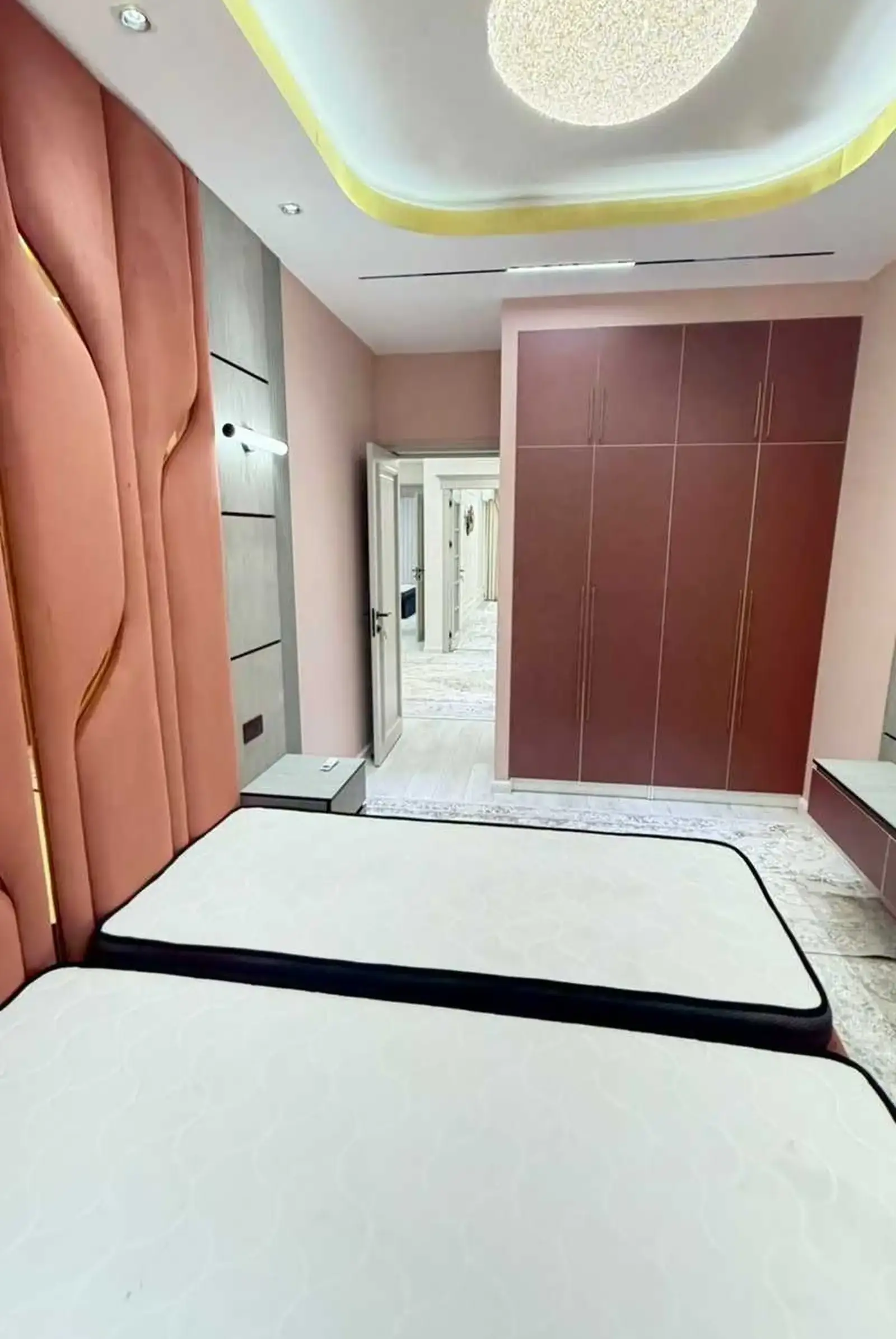 3-комн. квартира, 11 этаж, 105м², Исмоили Сомонӣ