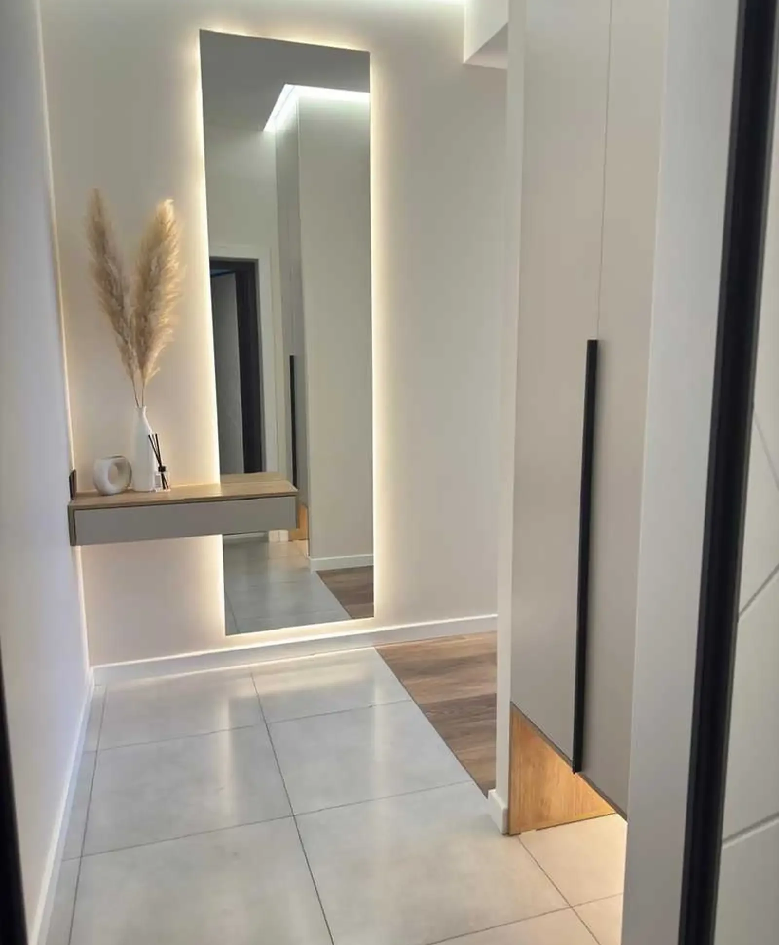 3-комн. квартира, 13 этаж, 108м², Шохмансур Овир