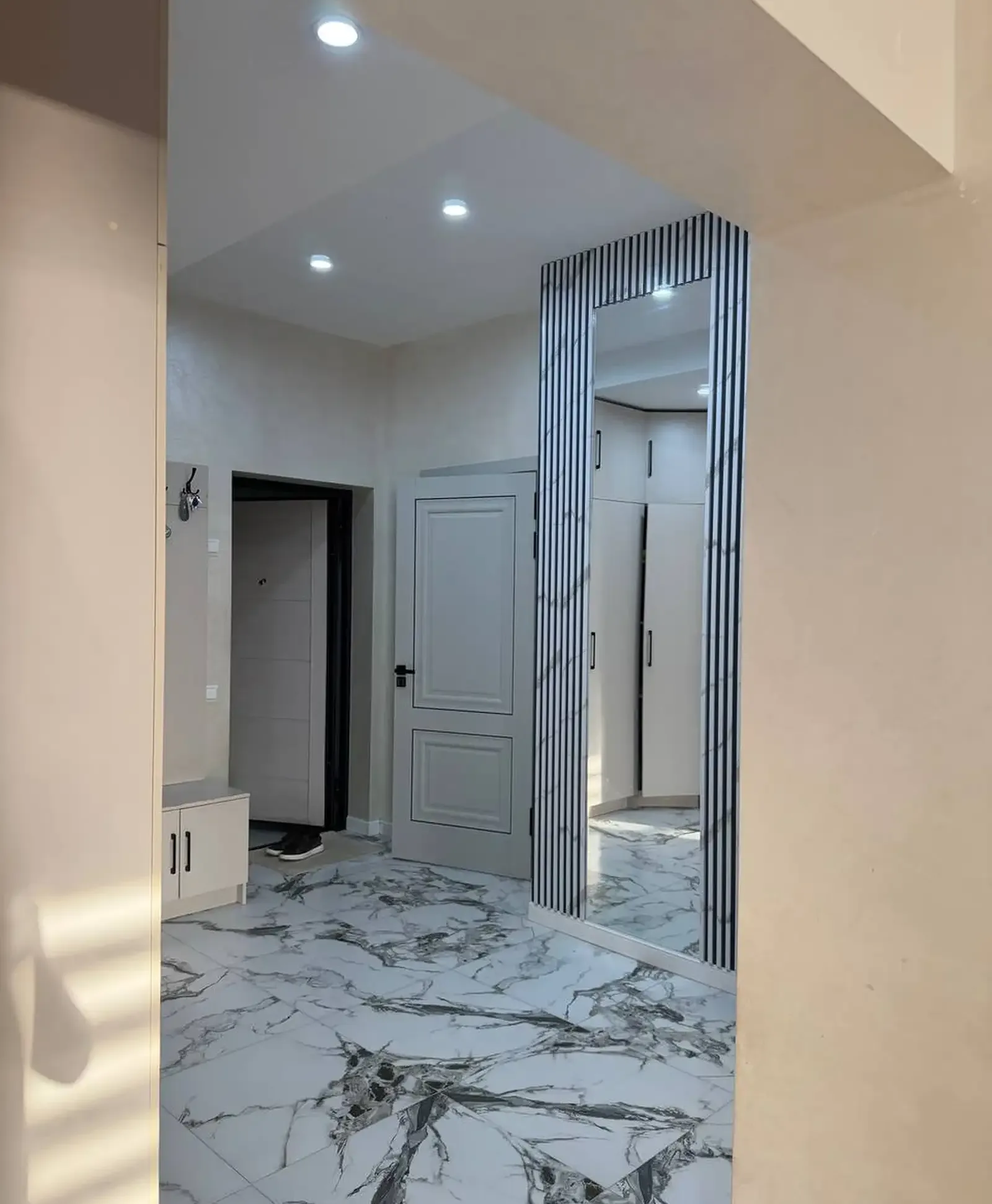 2-комн. квартира, 2 этаж, 61 м², Фирдавси