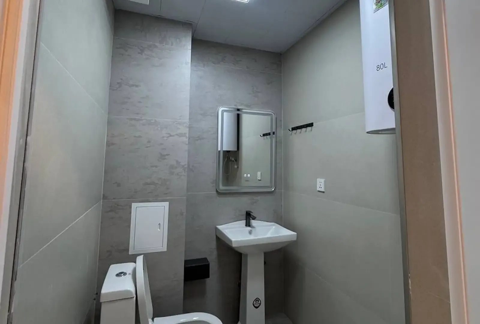2-комн. квартира, 11 этаж, 74 м², 104 микрорайон
