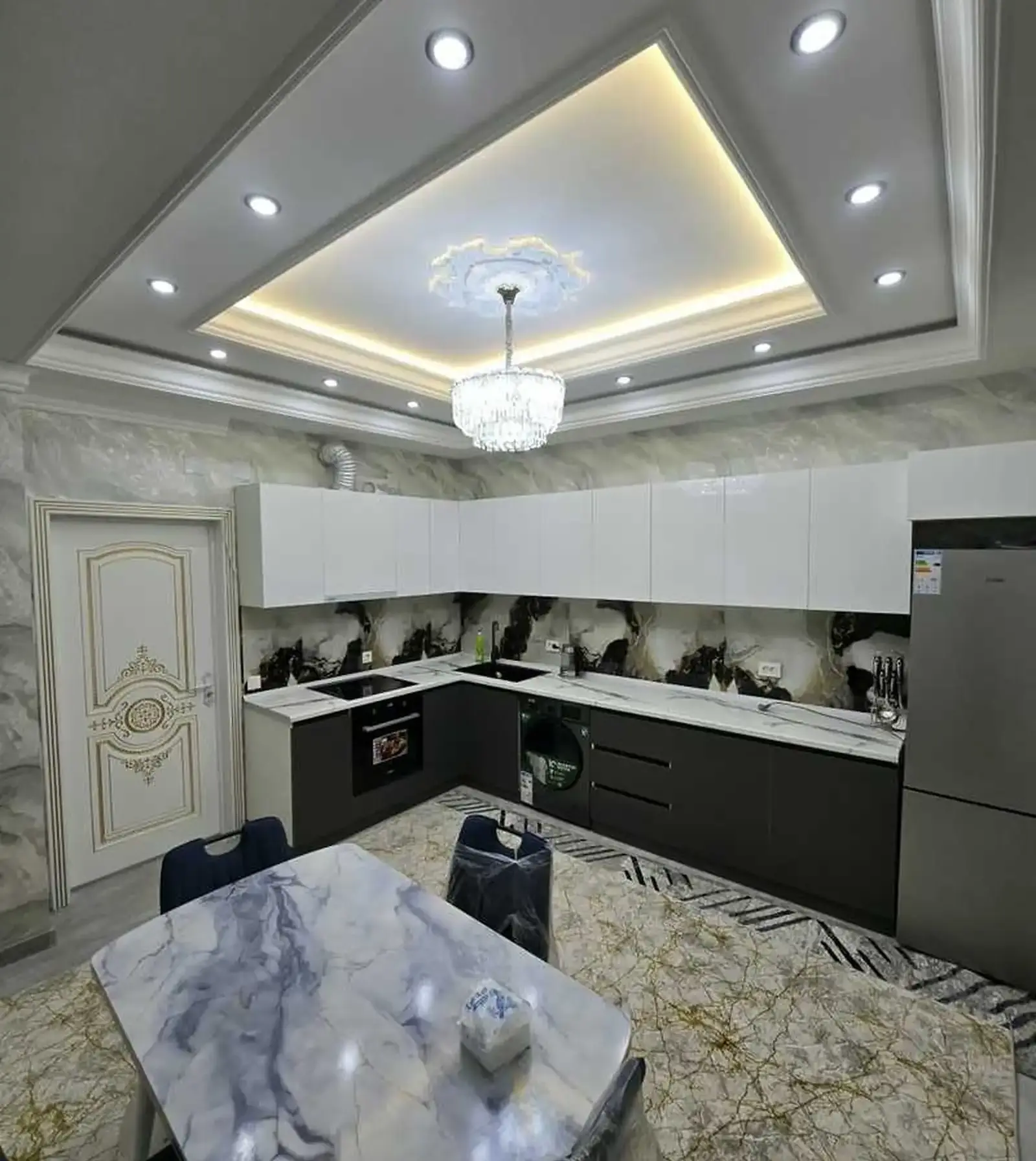 3-комн. квартира, 11 этаж, 123м², сино