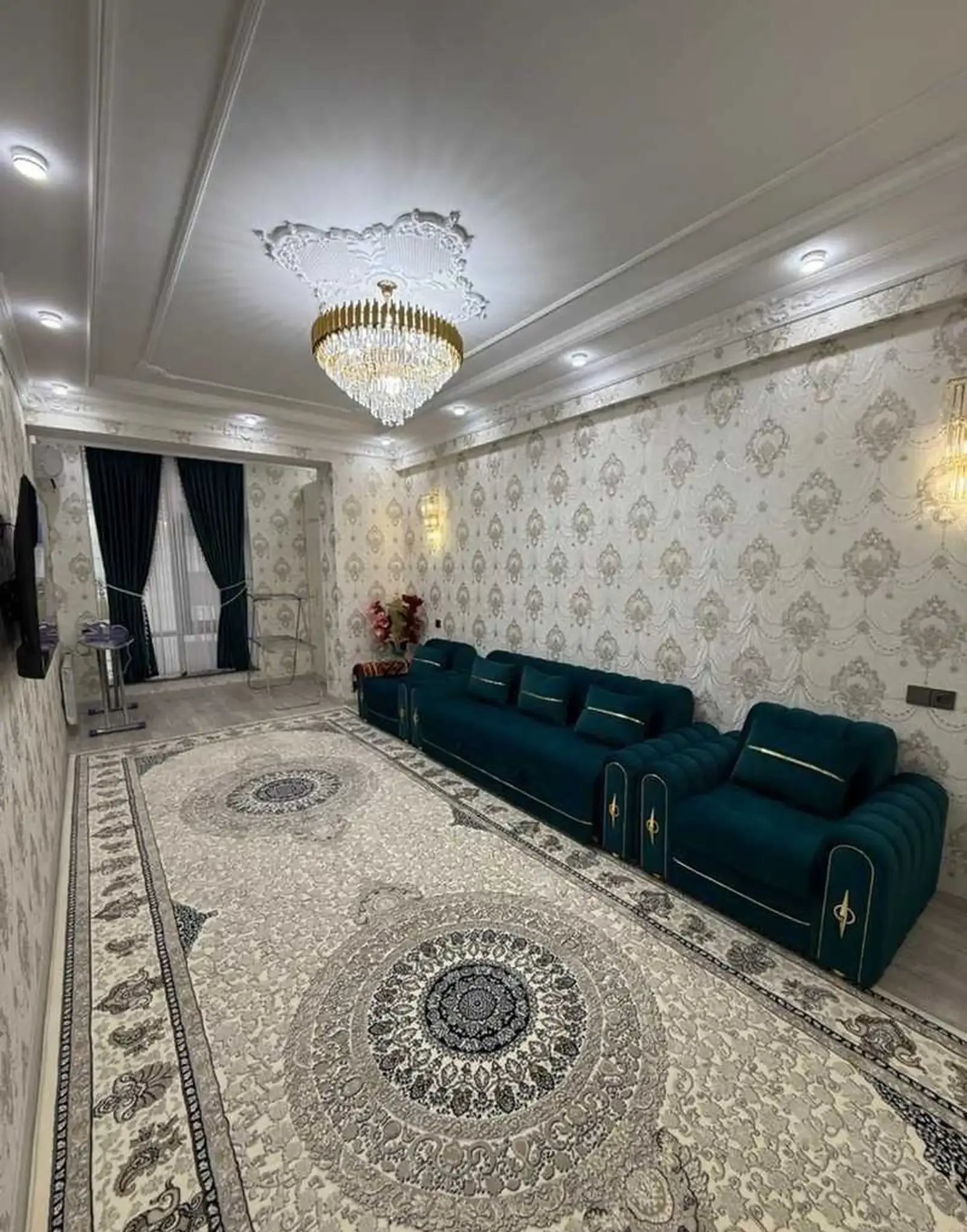 2-комн. квартира, 6 этаж, 75м², Пединститут Доми Сафо
