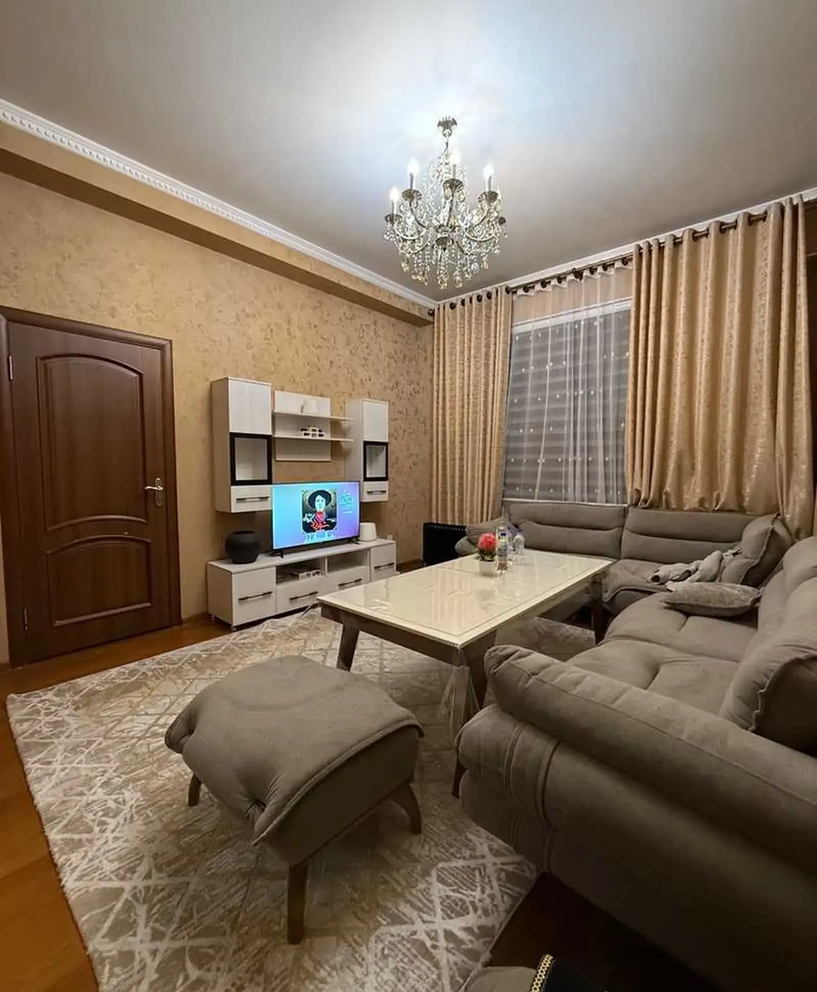2-комн. квартира, 10 этаж, 105м², 92 мкр