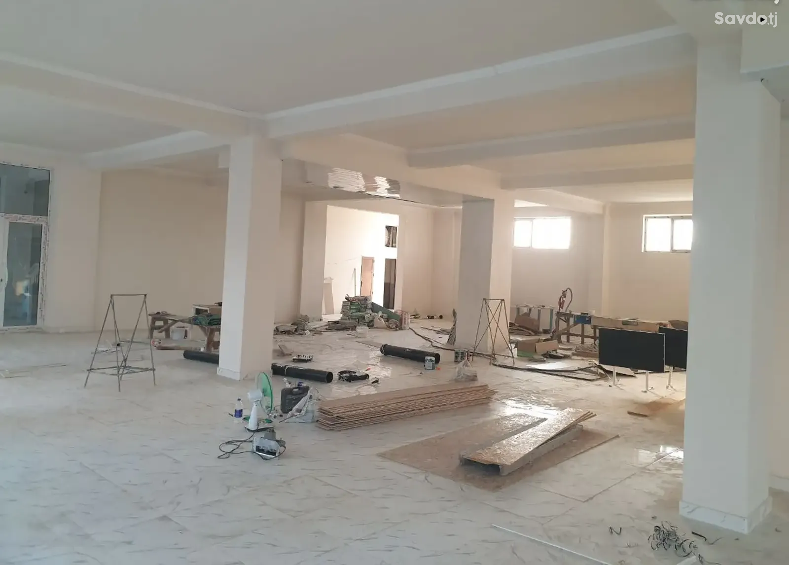 Помещение под свободное назначение, 520м², н.Рудаки Шахраки Сомони к.Бехруз Центр пушти Почта