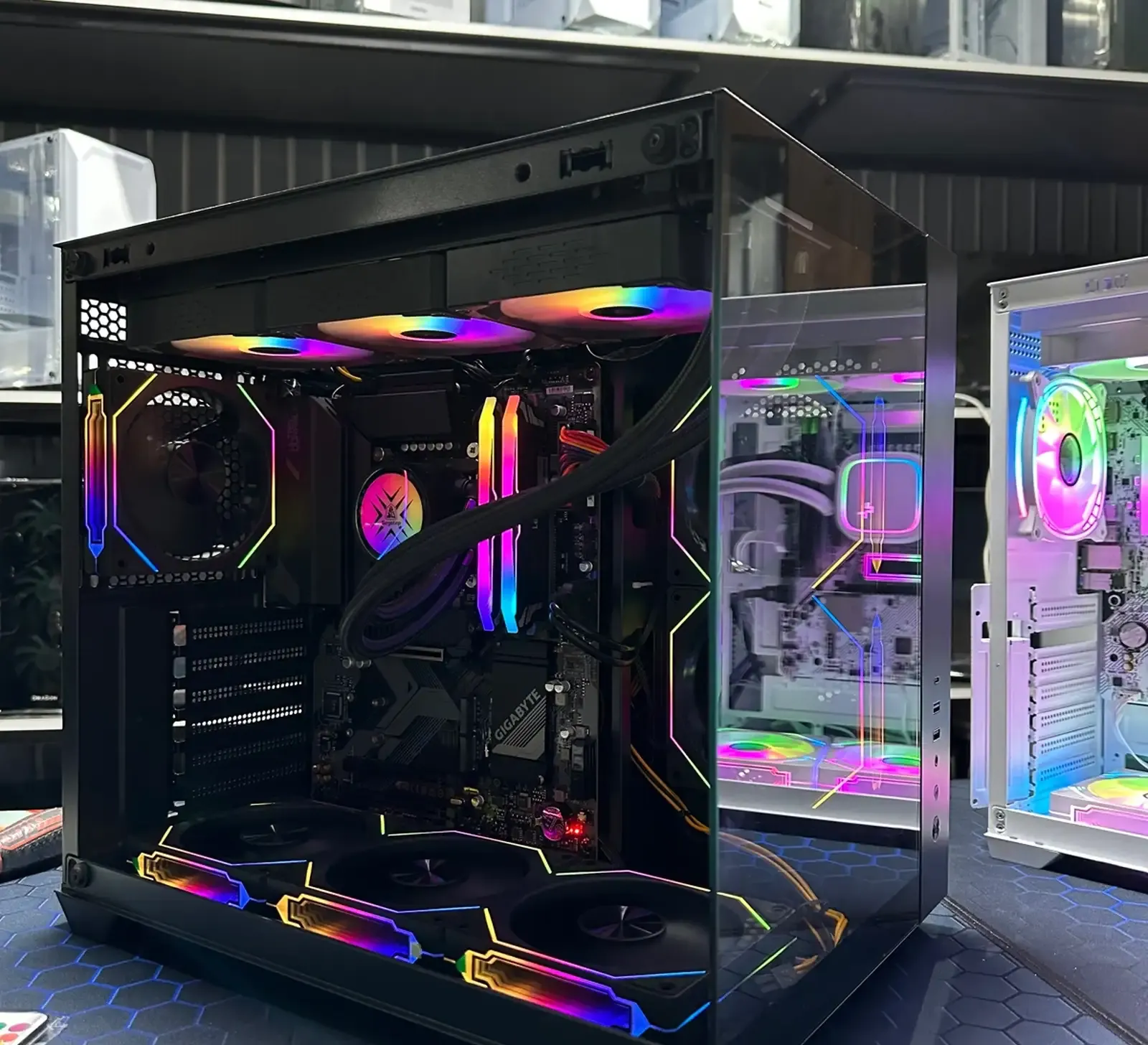 Игровой компьютер Core i7 14700KF RAM 32GB SSD 1TB RTX 4070 12GB GIGABYTE Z790