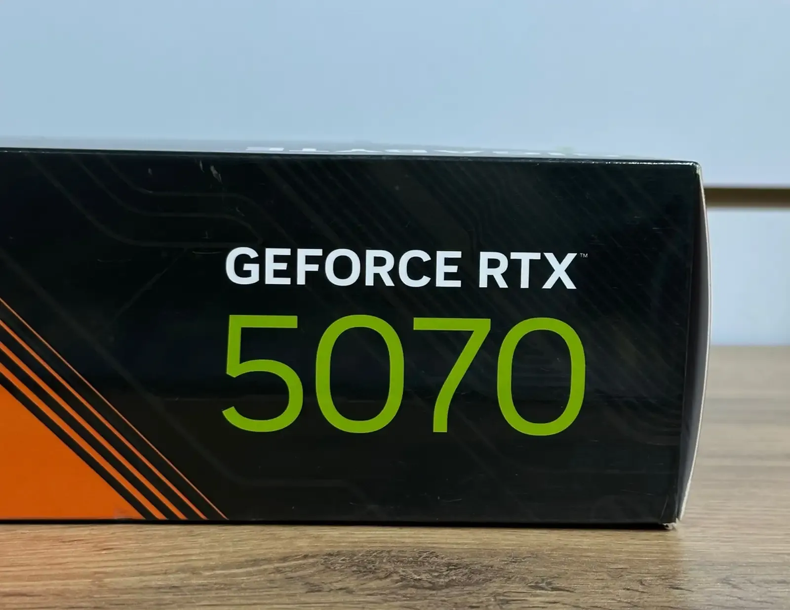 Видеокарта Gigabyte RTX 5070 3X 12G GDDR7