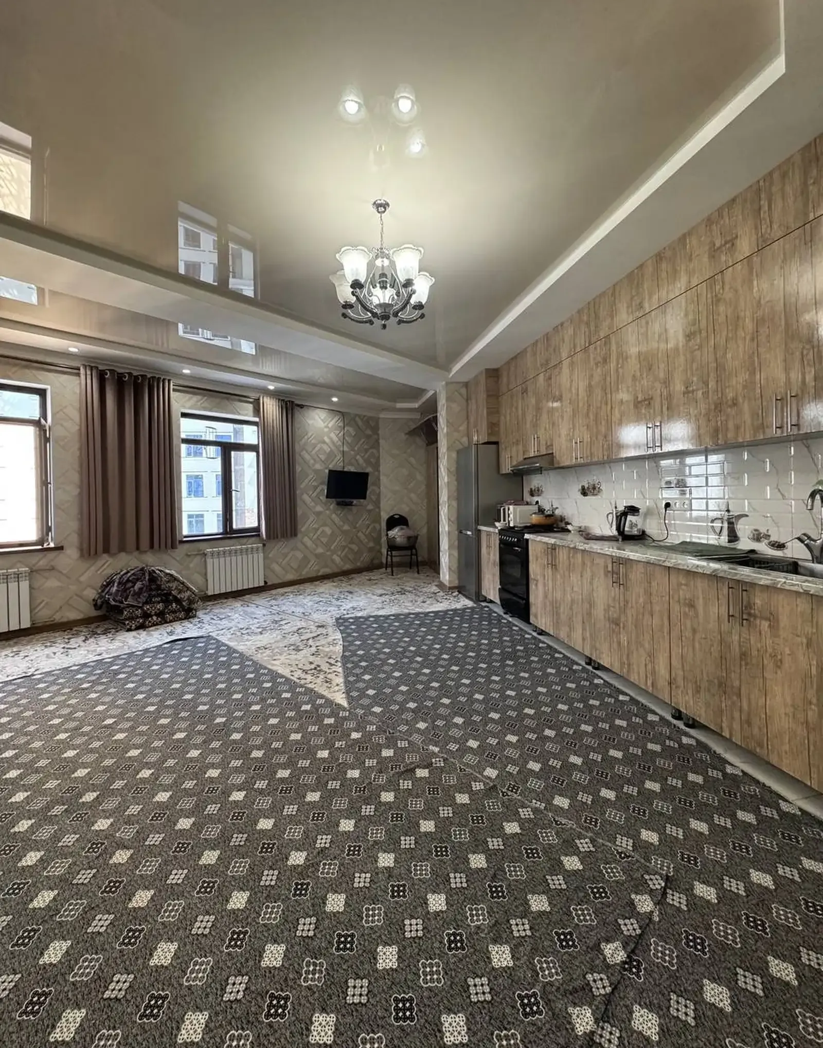 3-комн. квартира, 9 этаж, 121 м², Ваданасос