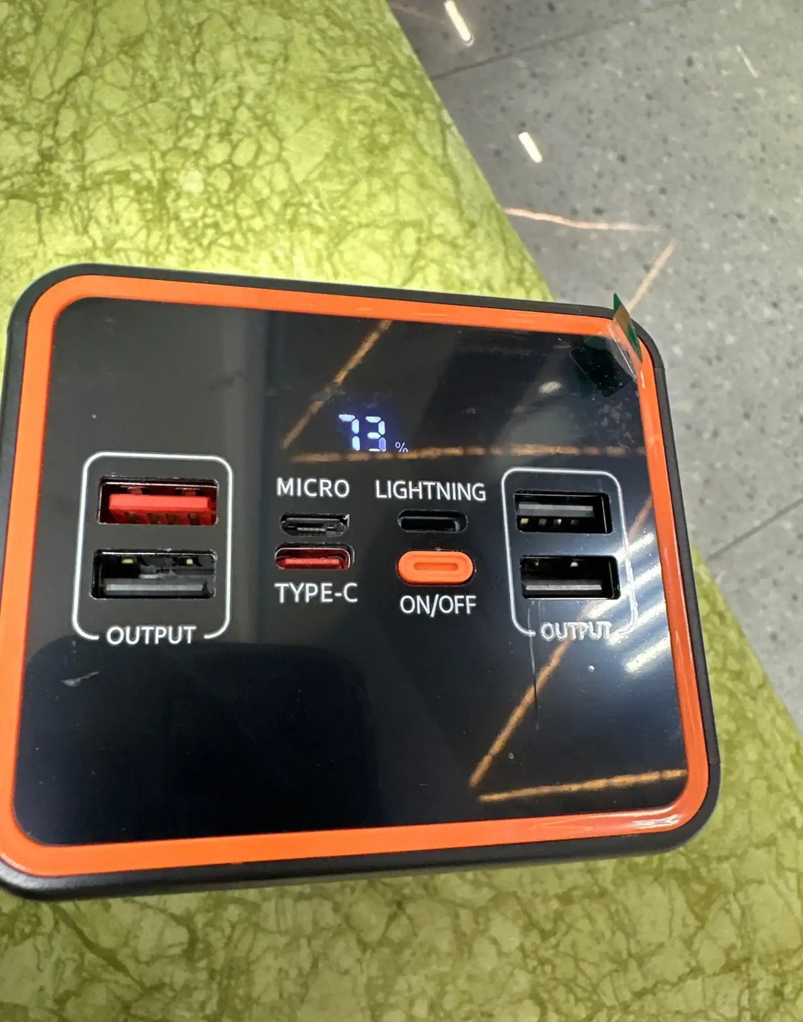 Внешний аккумулятор с фонариком Mars Powerbank 70000 mah