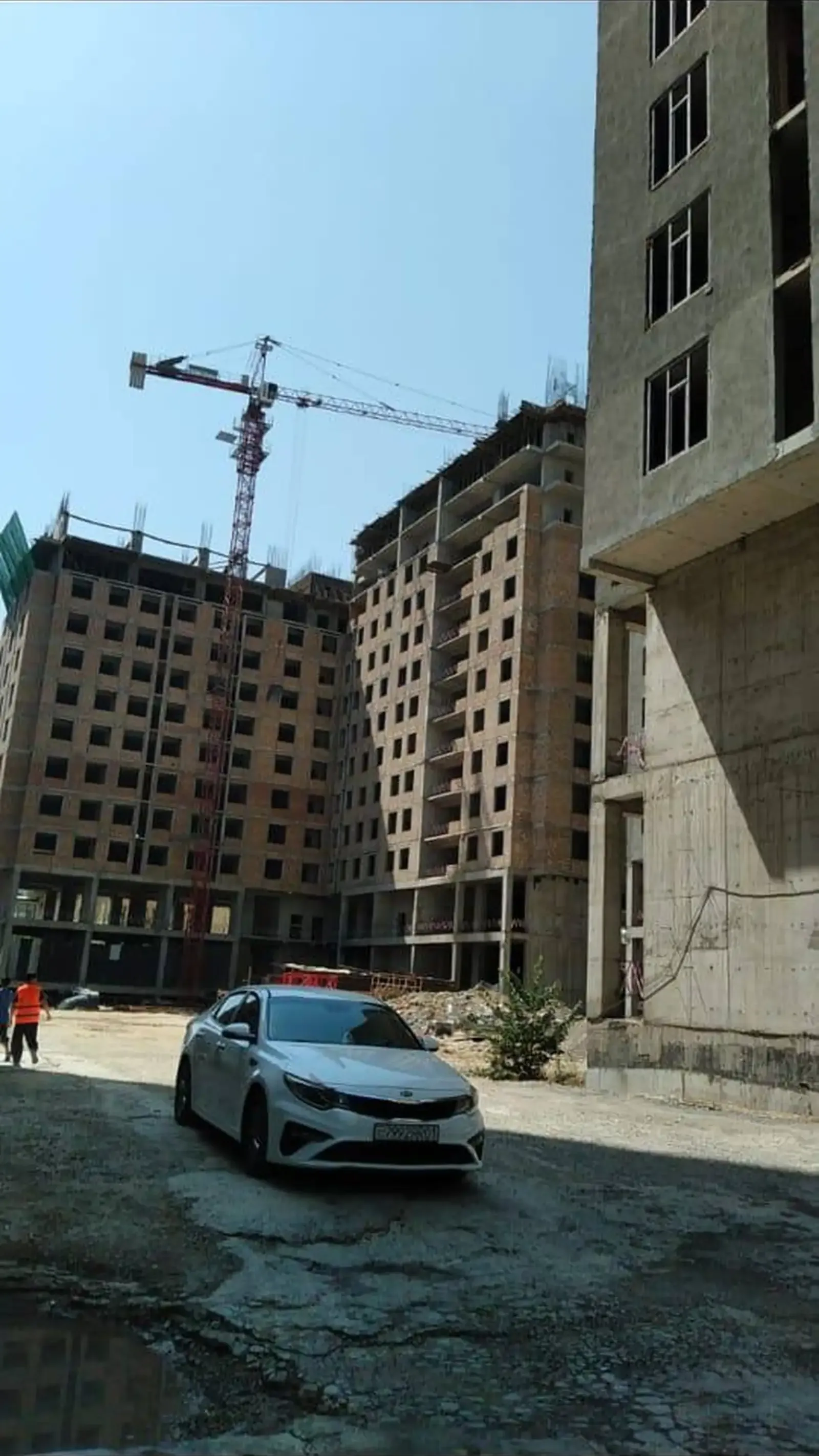 2-комн. квартира, 11 этаж, 71 м², Шохмансур