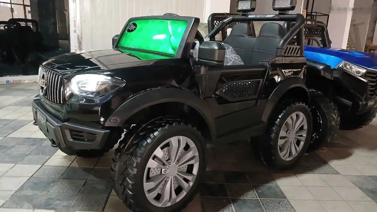 Детский электромобиль