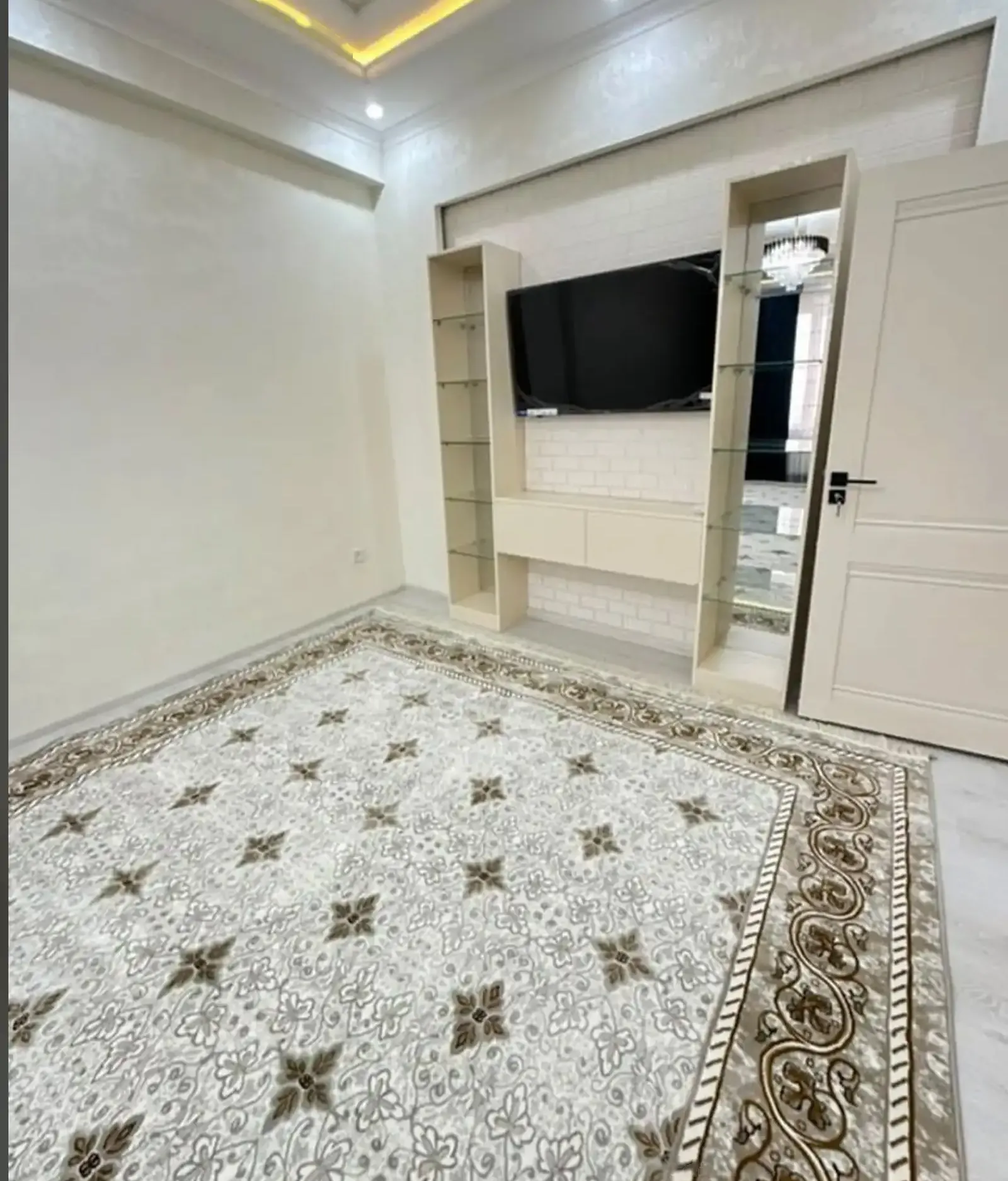3-комн. квартира, 14 этаж, 106м², сино