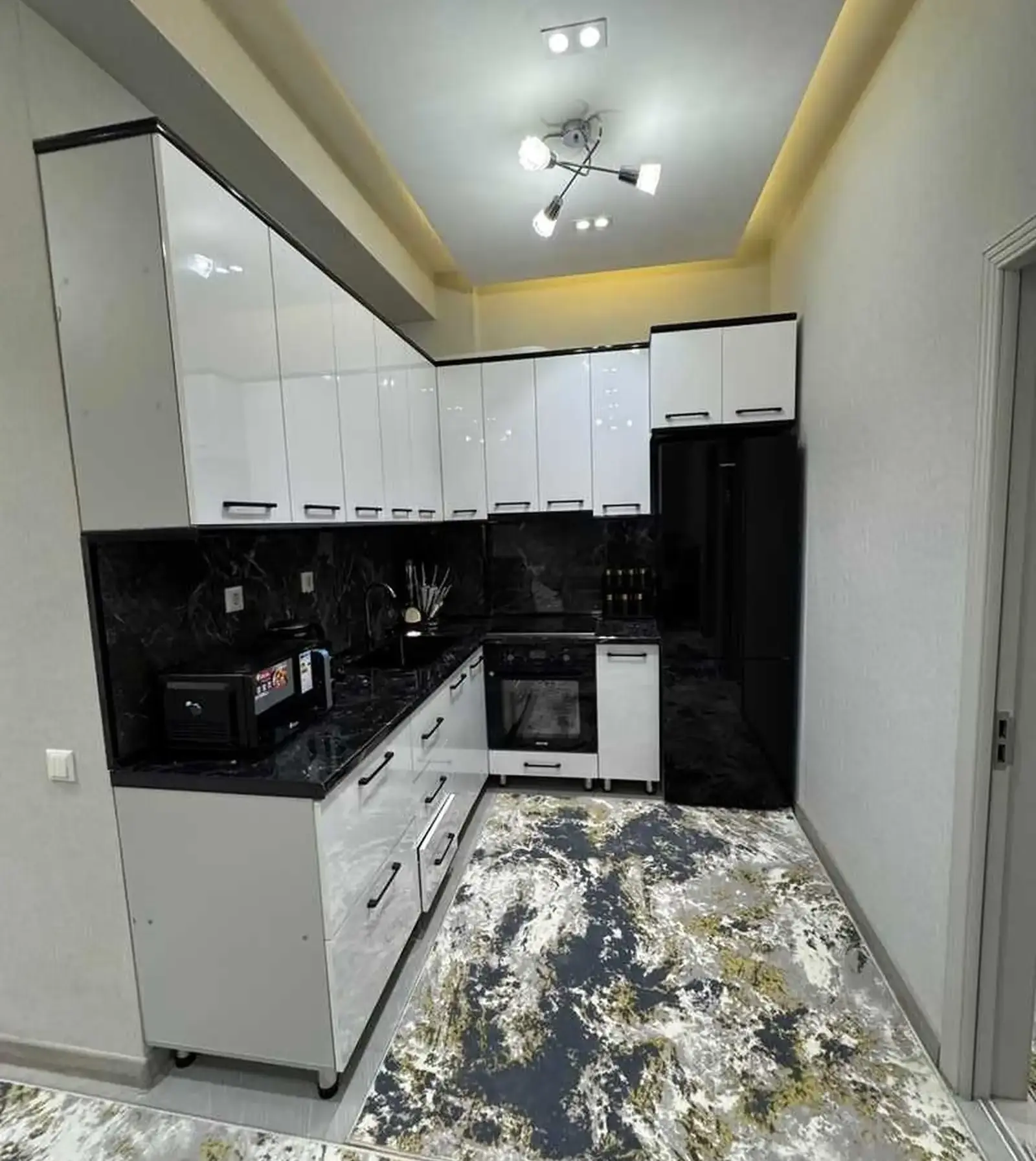 2-комн. квартира, 4 этаж, 55м², шохмансур Айни