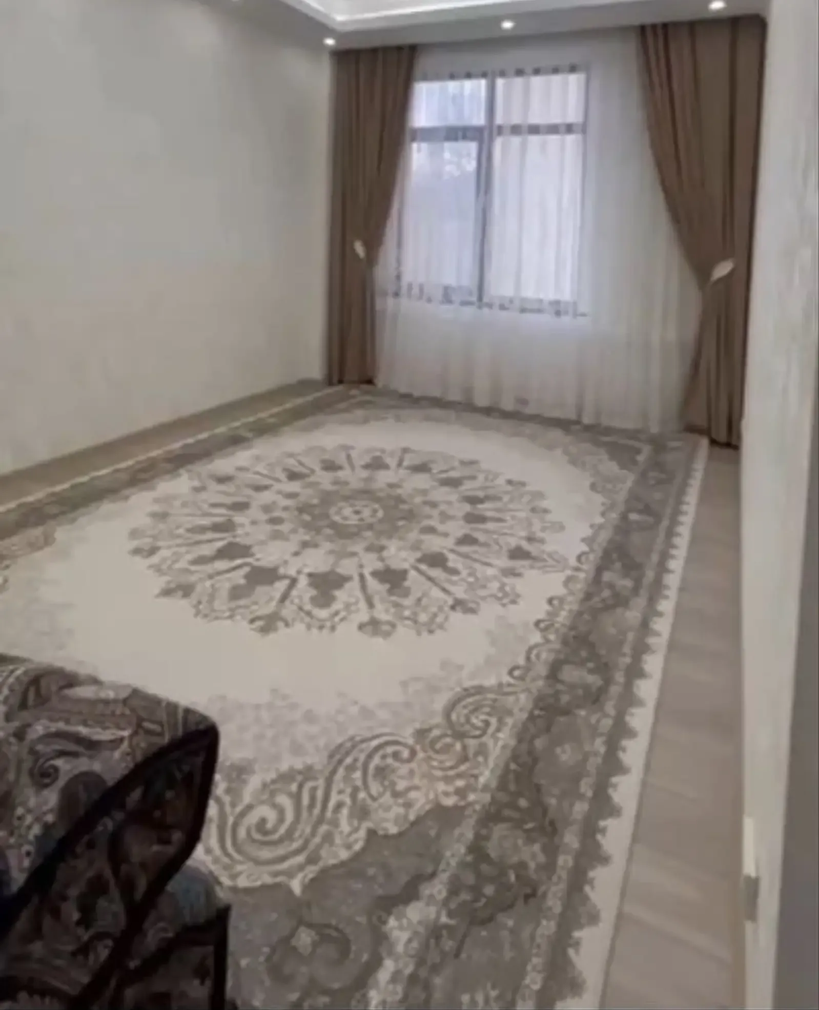 2-комн. квартира, 5 этаж, 63 м², Исмоили Сомони