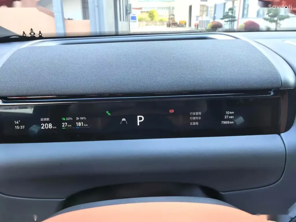 Geely Galaxy М9, 2025