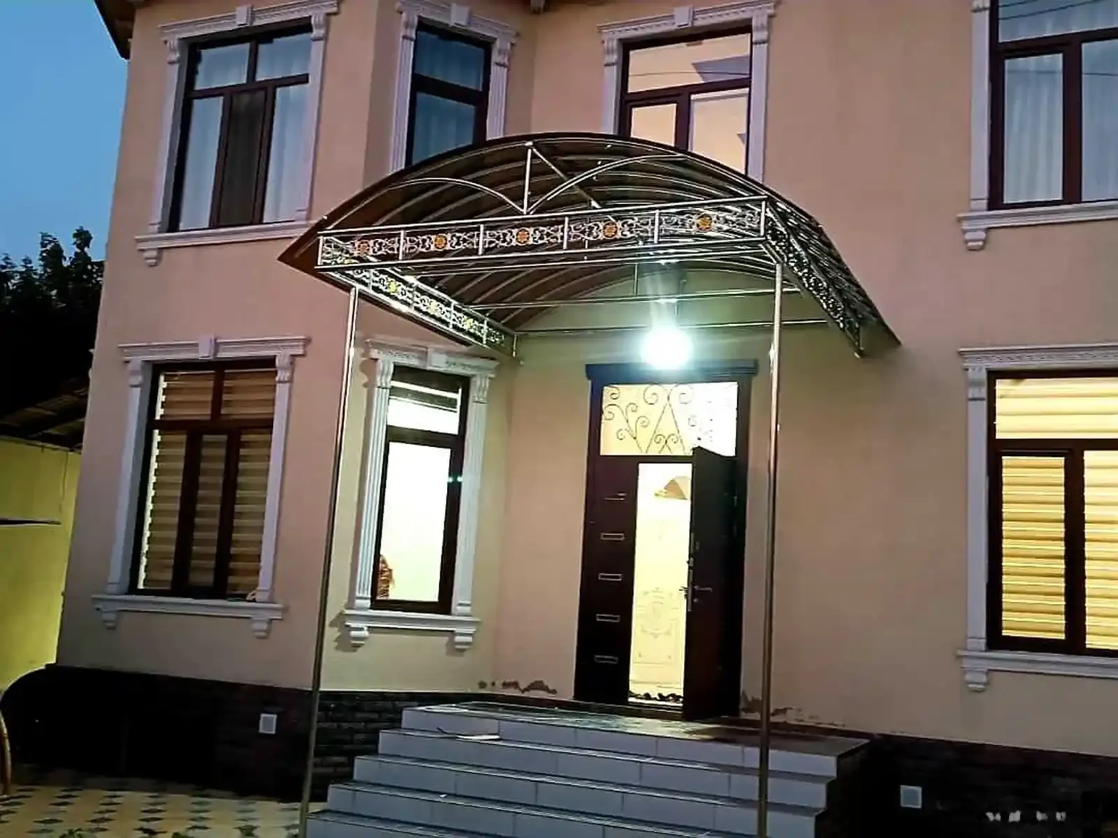 Козырек из оргстекла