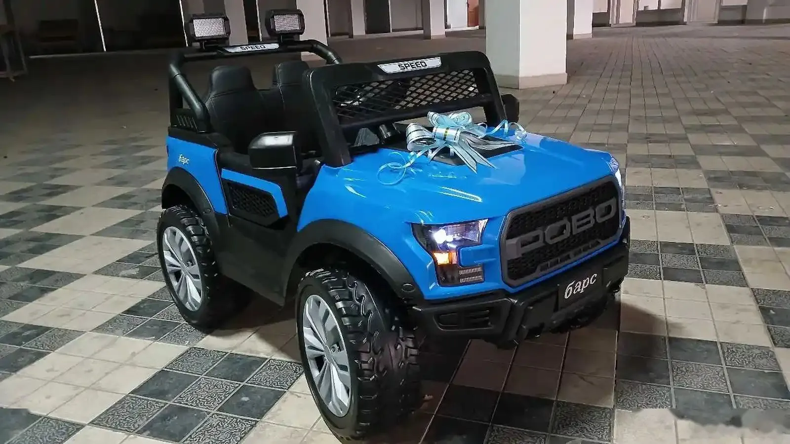 Детский электромобиль