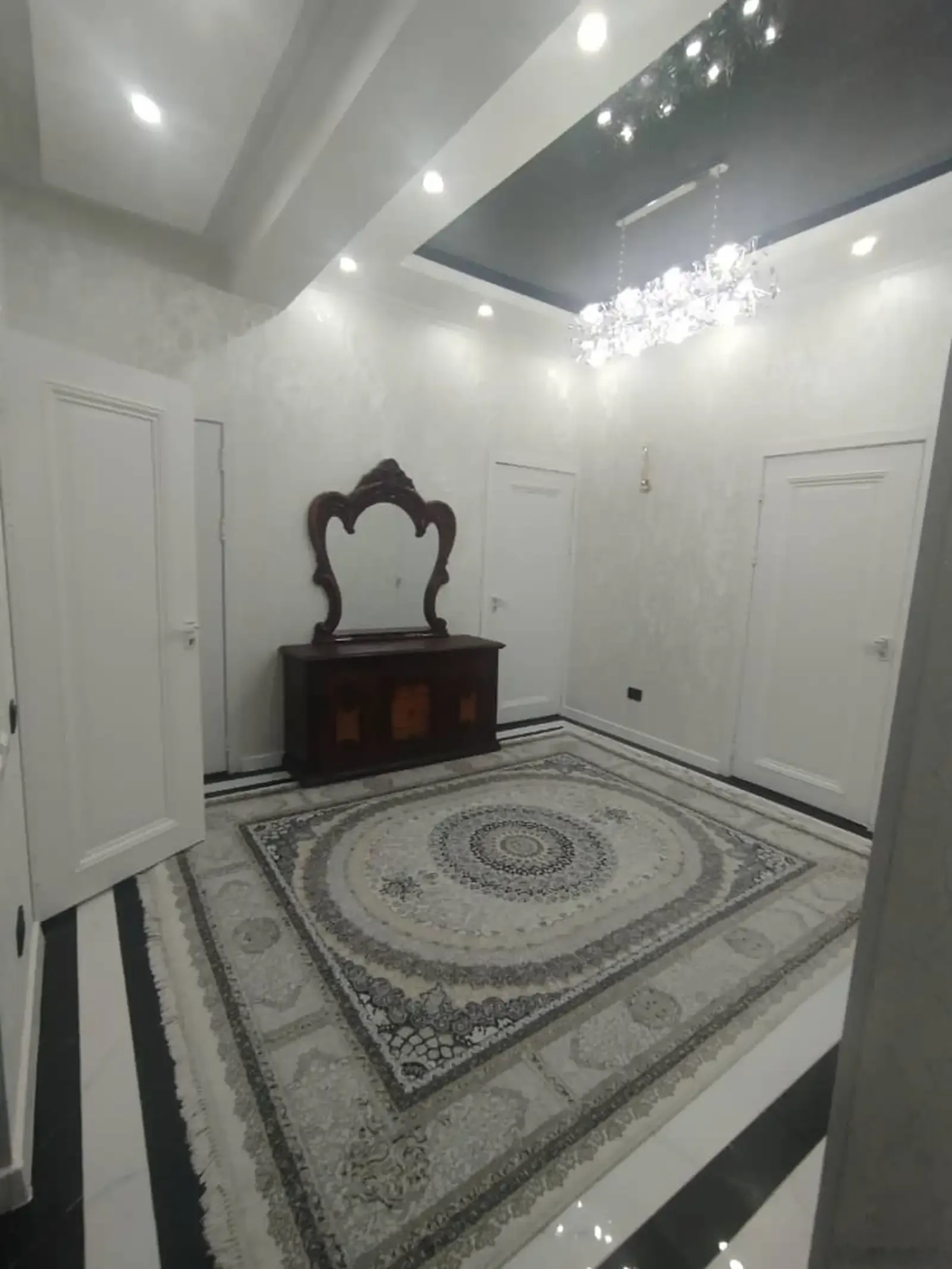 3-к квартира, 6 этаж, 80 м², И.Сомони