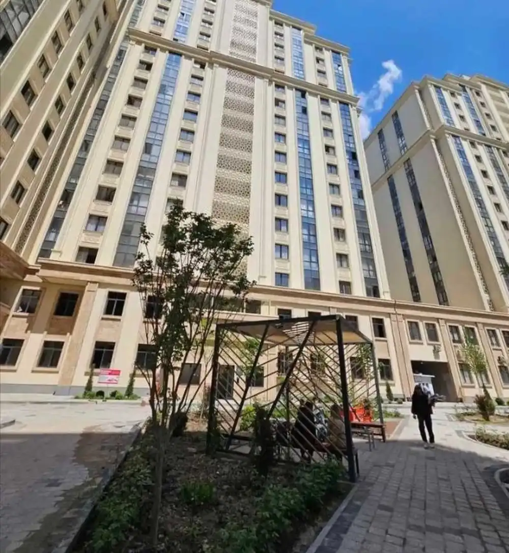 2-комн. квартира, 4 этаж, 60м², Шохмансур (Чулочка доми Душанбе сити )