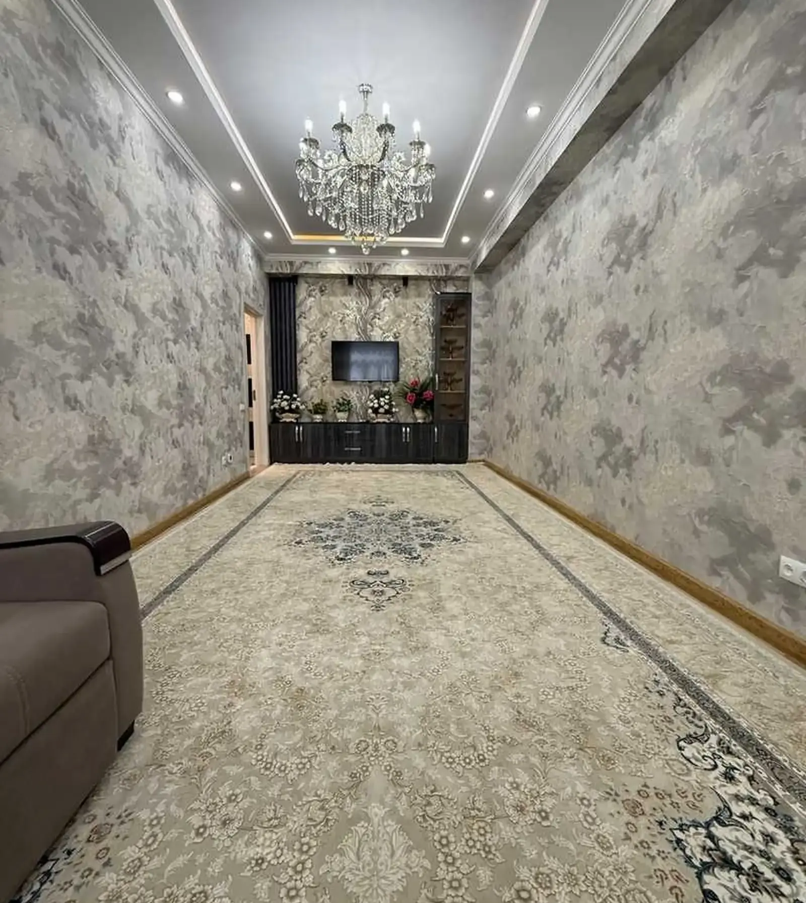 2-комн. квартира, 15 этаж, 78м², Шохмансур