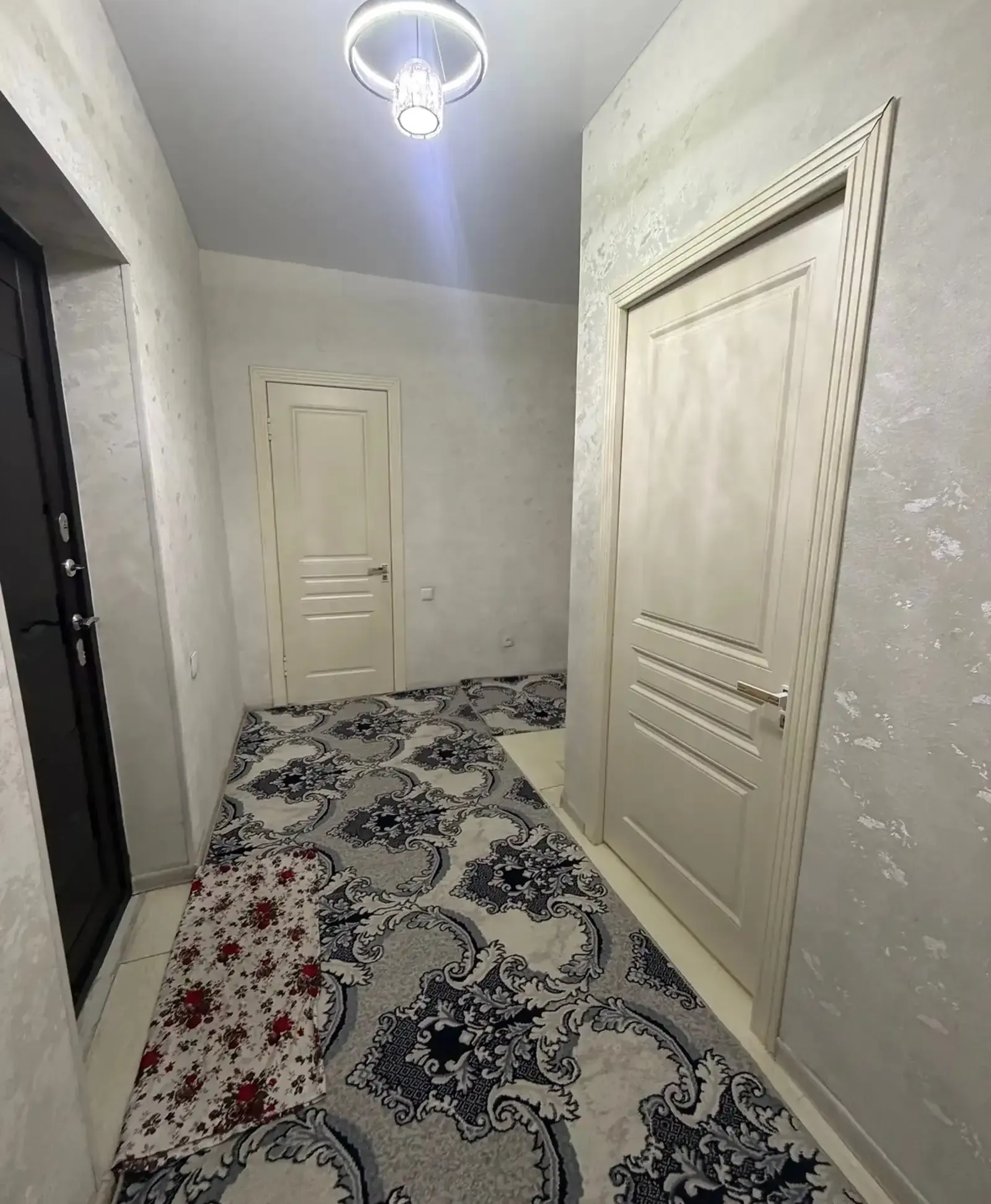 3-комн. квартира, 4 этаж, 92м², поворот Аэропорта