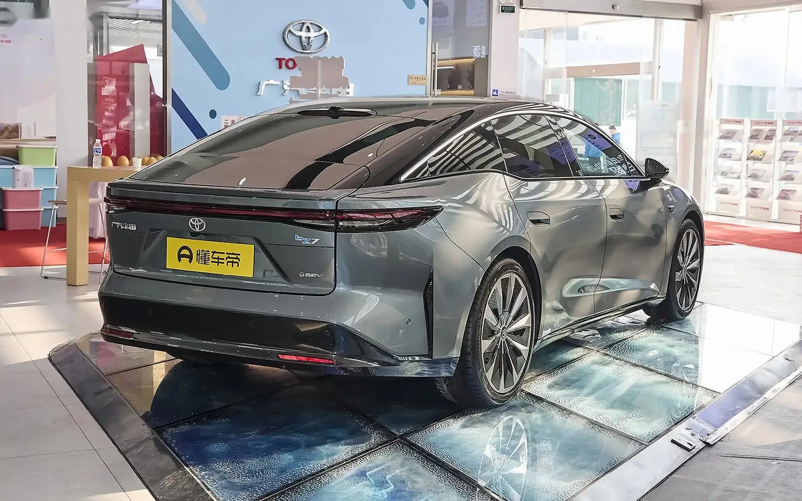Toyota BZ7, 2026 на заказ — фото 8