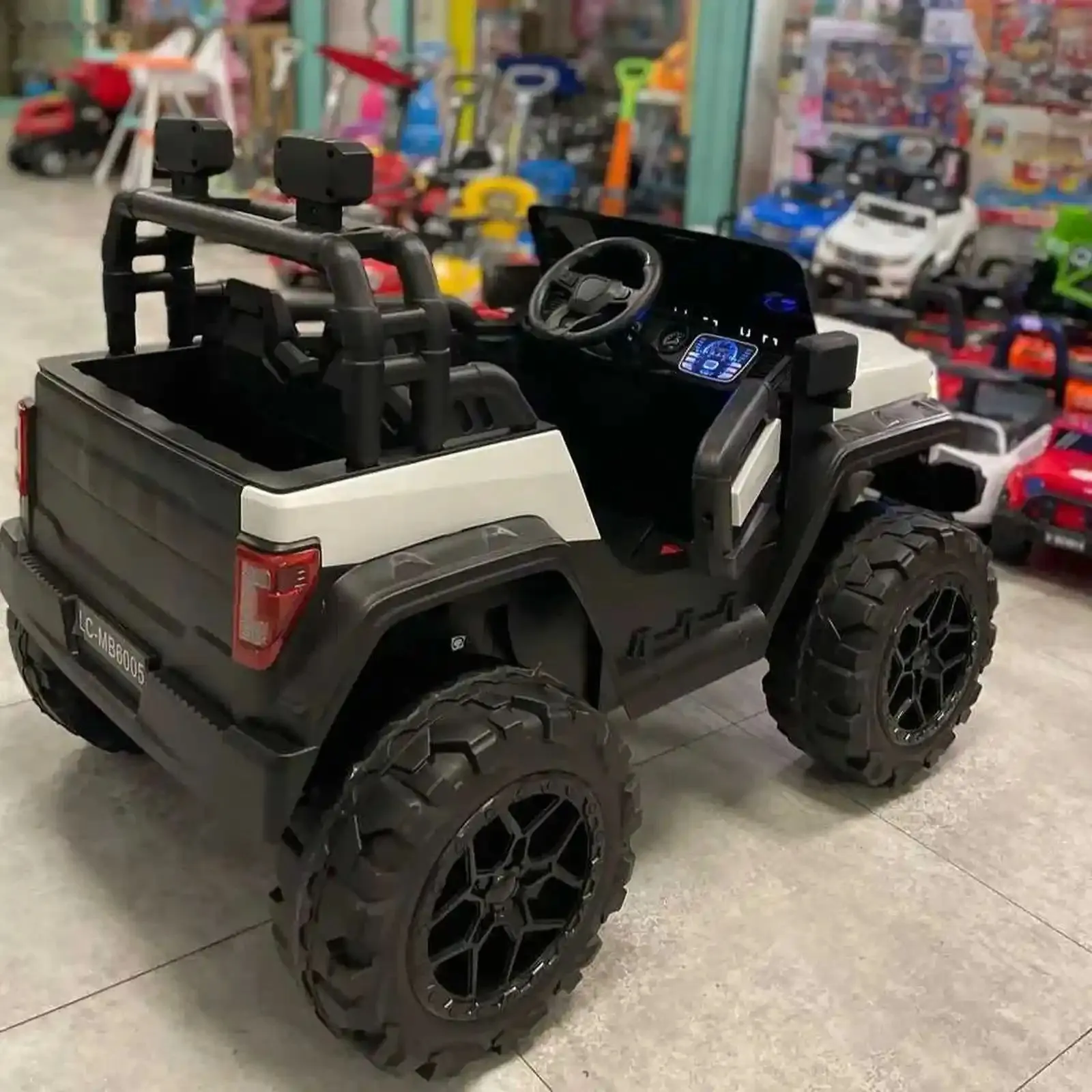 Детский электромобиль