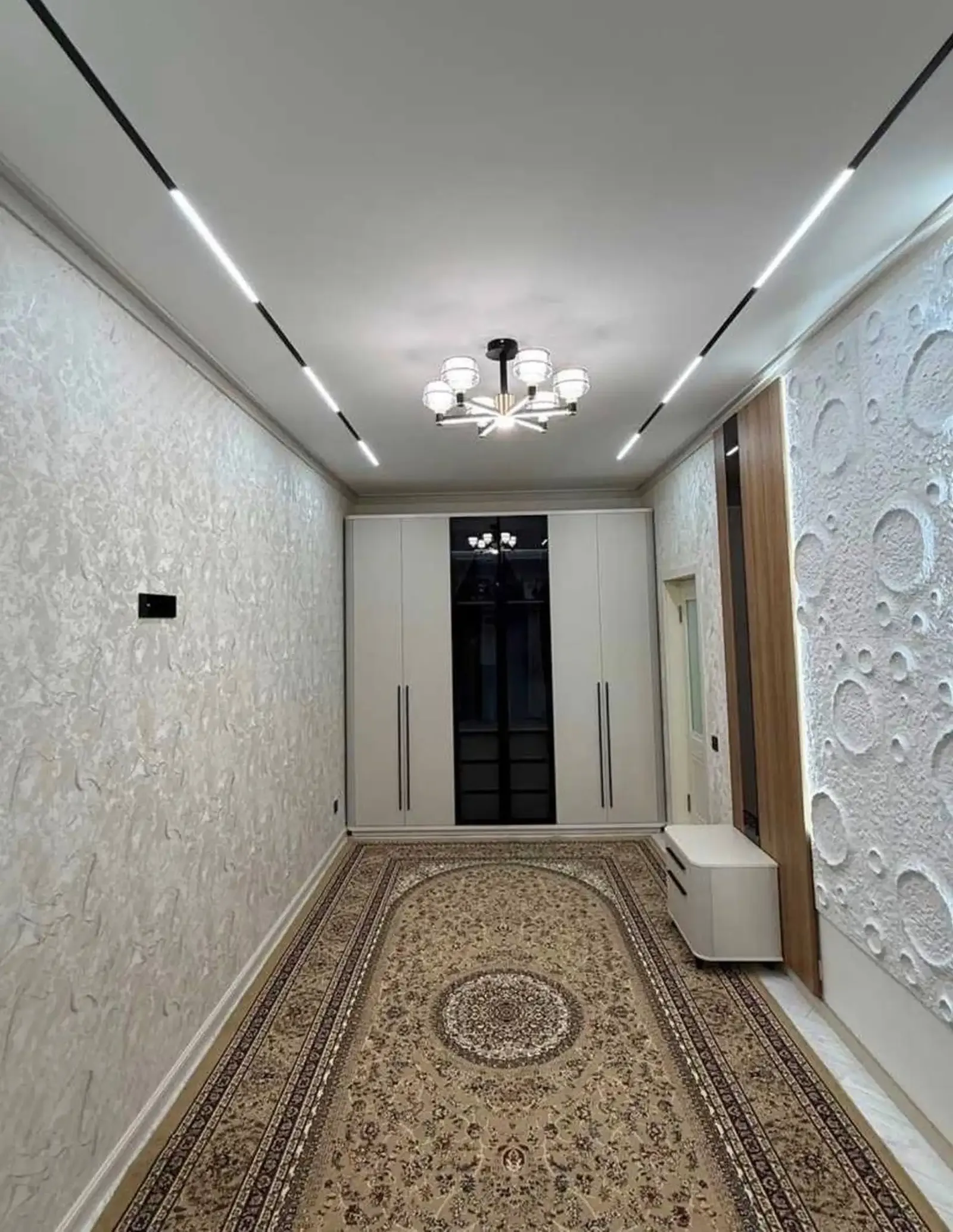 2-комн. квартира, 13 этаж, 68 м², 102мкр,Евар