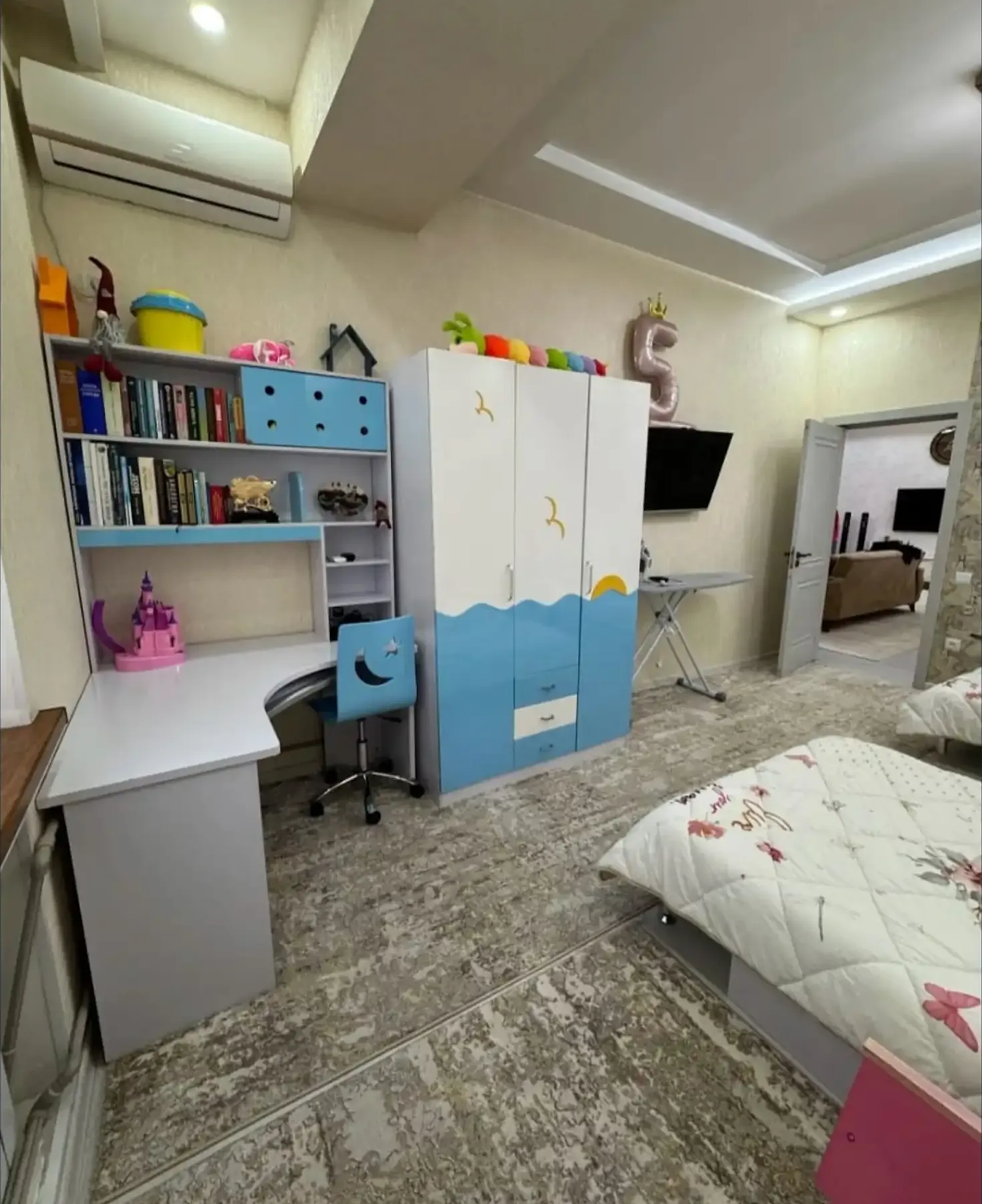3-комн. квартира, 13 этаж, 90м², Шохмансур