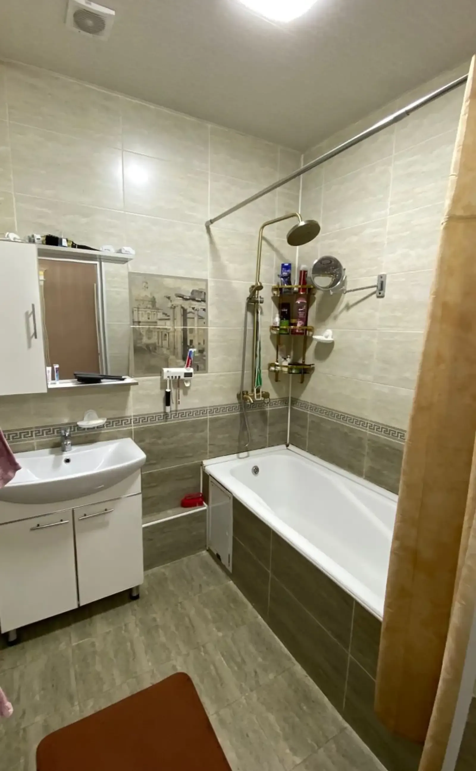 2-комн. квартира, 5 этаж, 81 м², Профсоюз, сзади супермаркета «Пайкар», рядом с лицеем №60