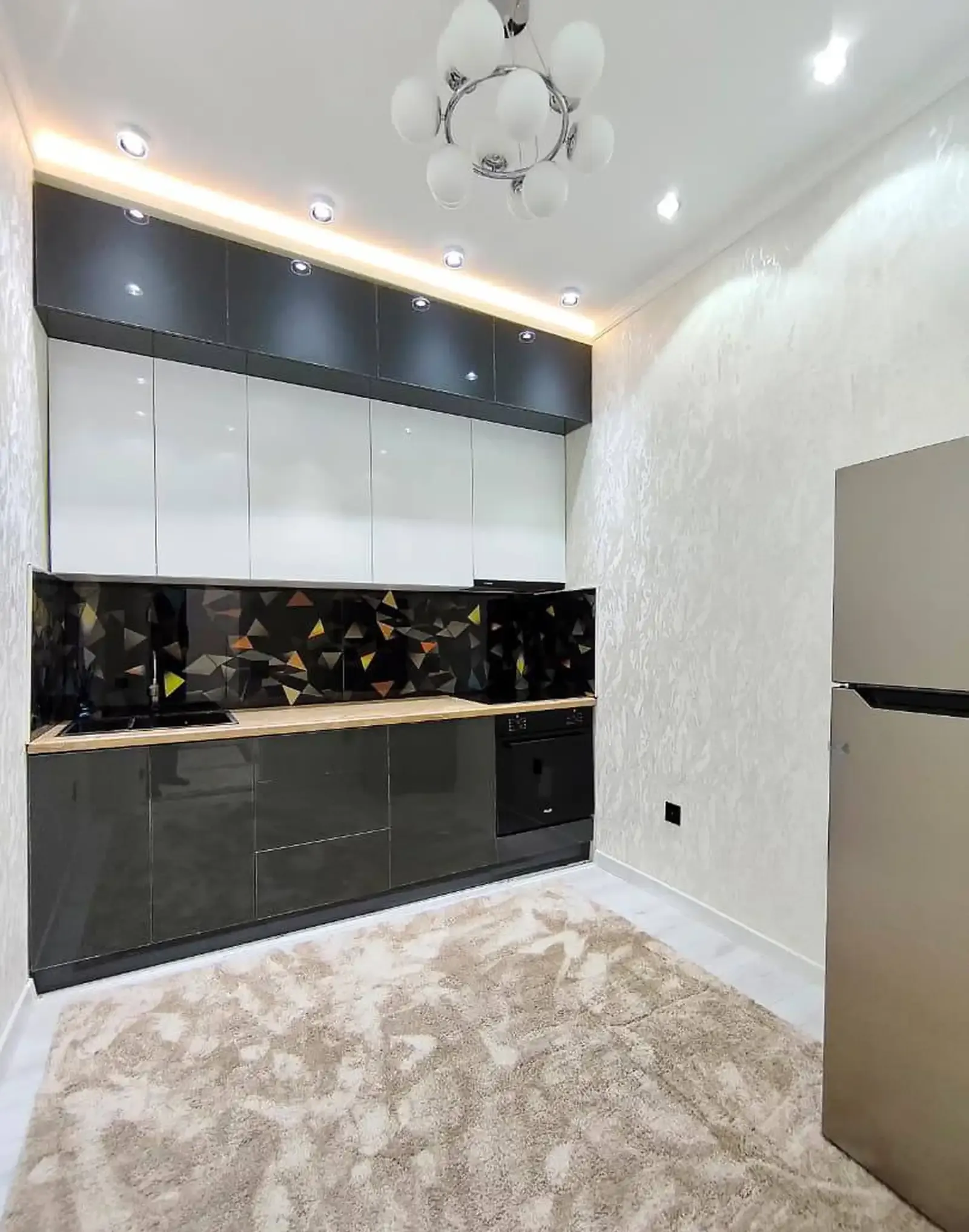 2-комн. квартира, 12 этаж, 68 м², Сино бари пайкар 112мкр