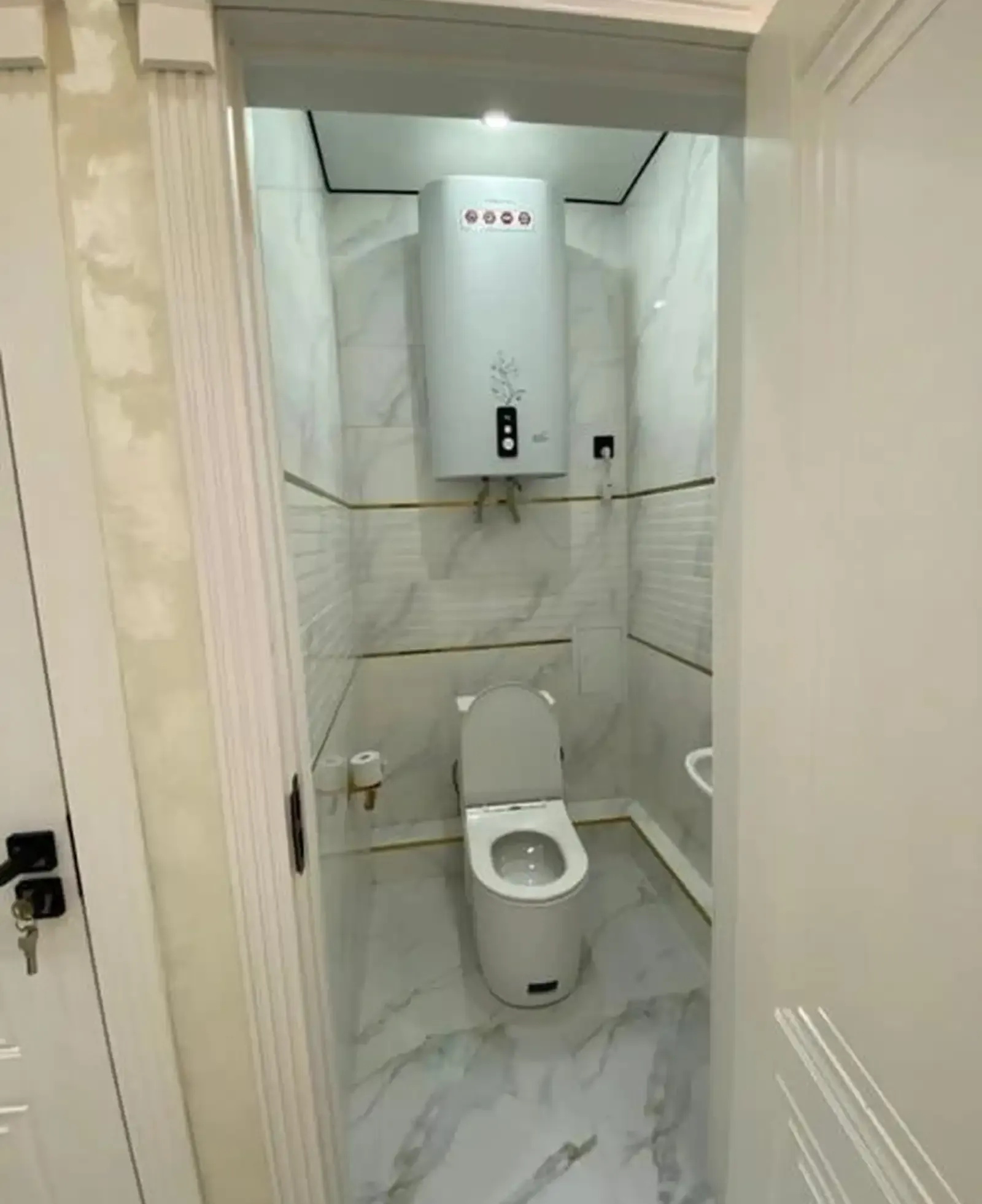 2-комн. квартира, 18 этаж, 93м², Сино