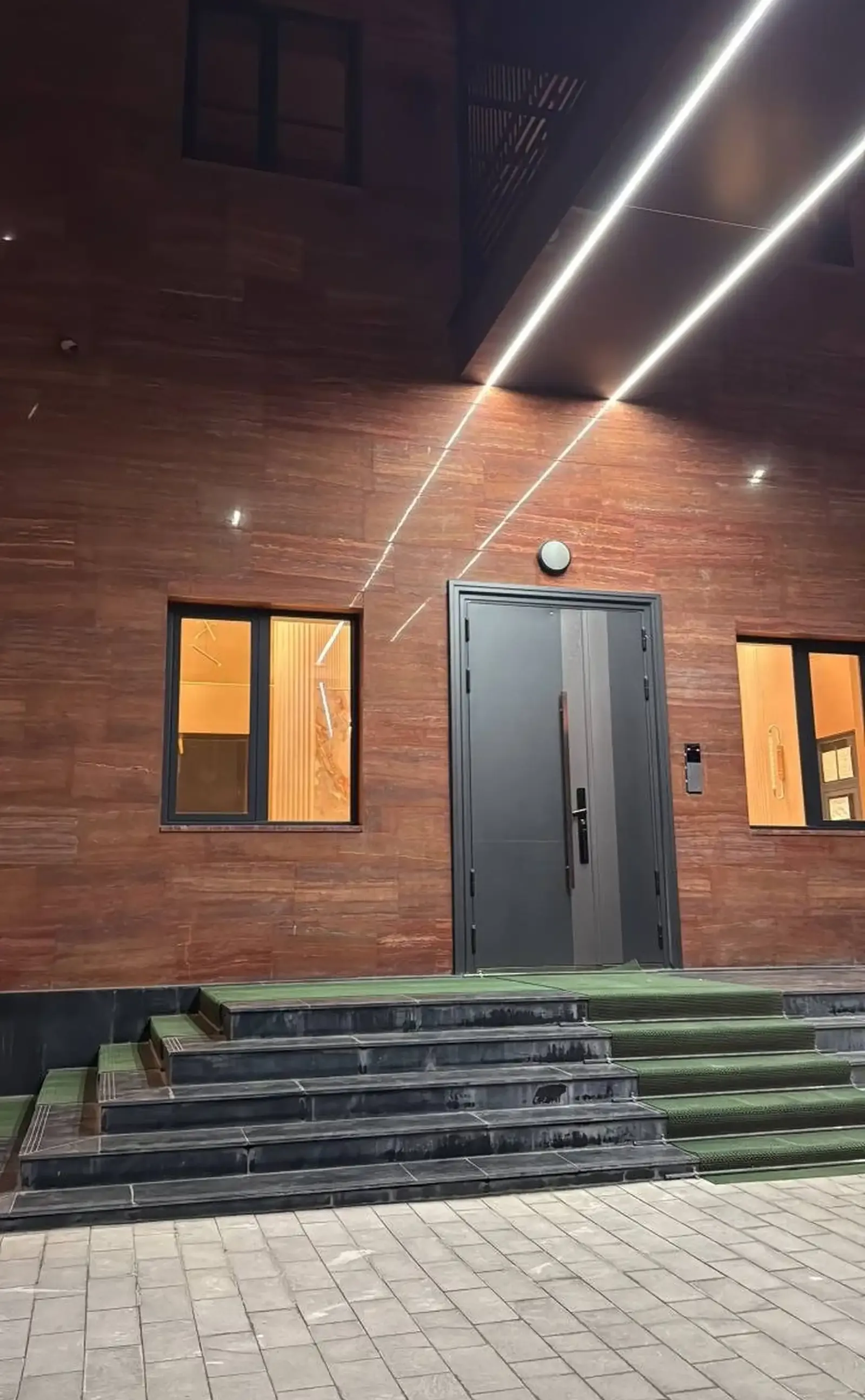 4-комн. квартира, 18 этаж, 131 м², Шохмансур