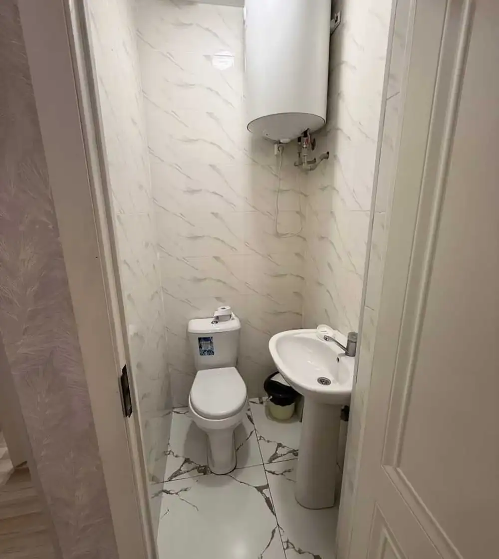 2-комн. квартира, 4 этаж, 85м², Сомони, Северный, кучаи Карамов, назди Батанический Сад