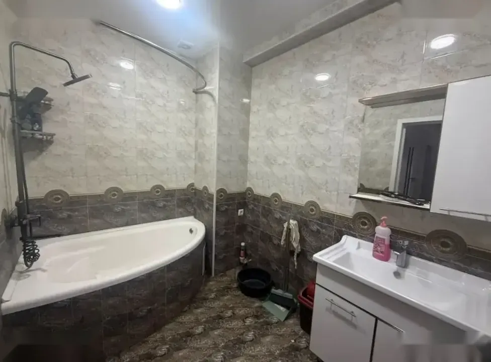 3-комн. квартира, 13 этаж, 105м², Сомони
