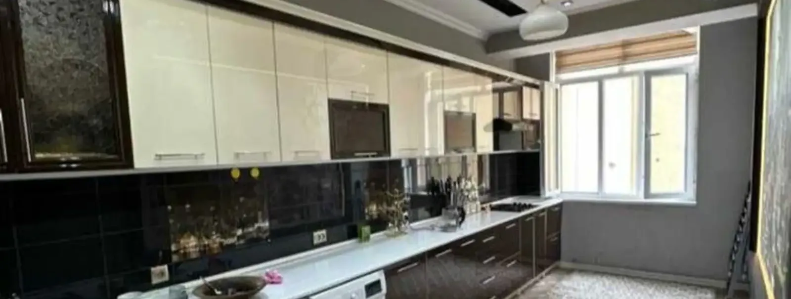 4-комн. квартира, 4 этаж, 151 м², Сино, 112, Зоир Оил
