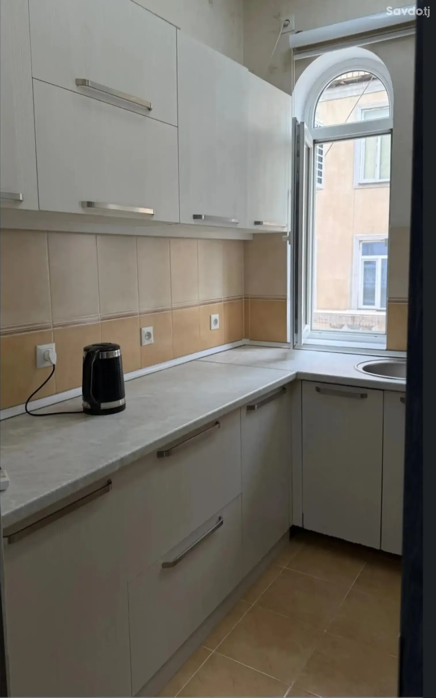 2-комн. квартира, 10 этаж, 50м², Сомони