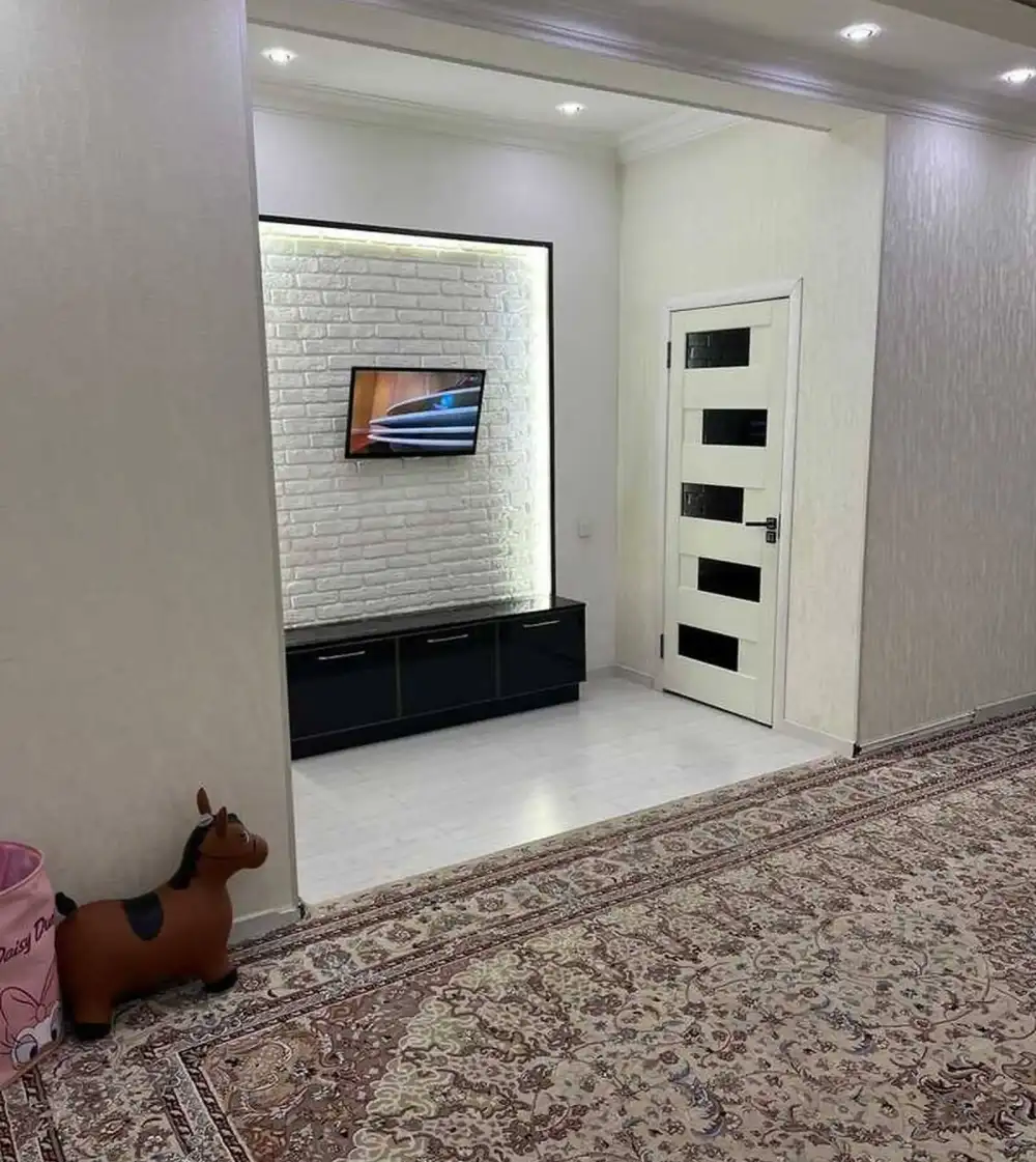 2-комн. квартира, 3 этаж, 69 м², Сино