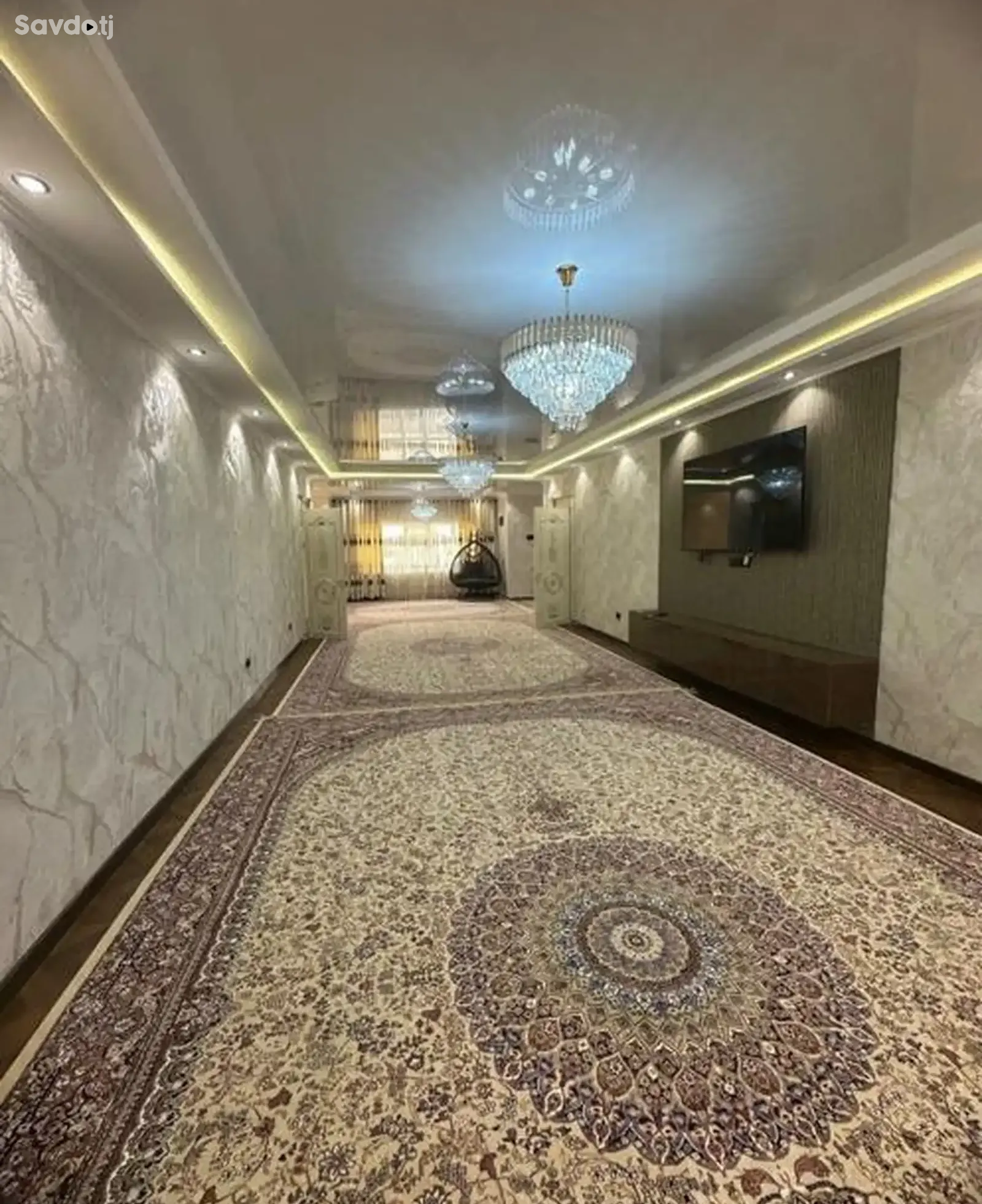 3-этажный, 13 комнатный дом, 500 м², Шохмансур